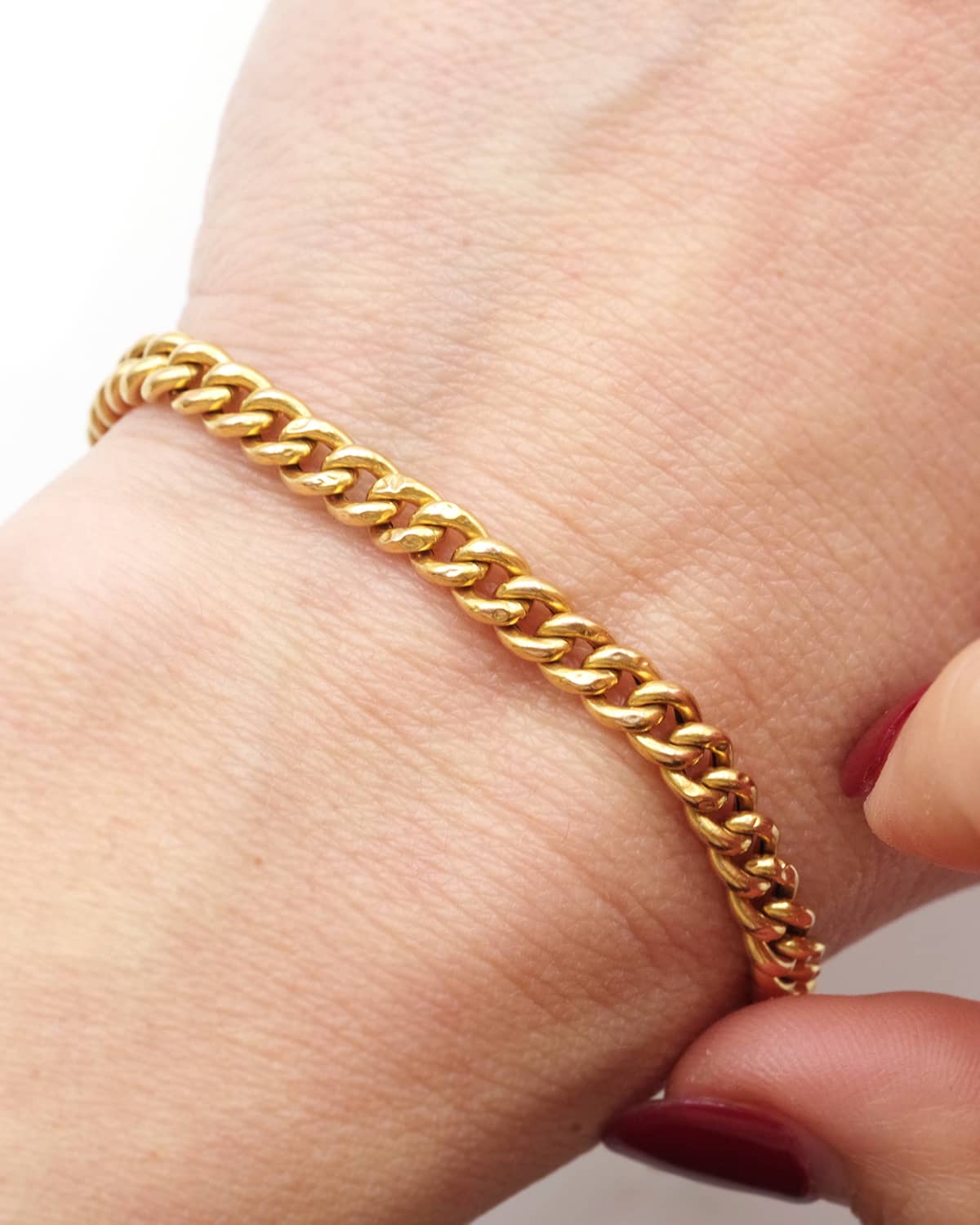 Gold hollow bracelet