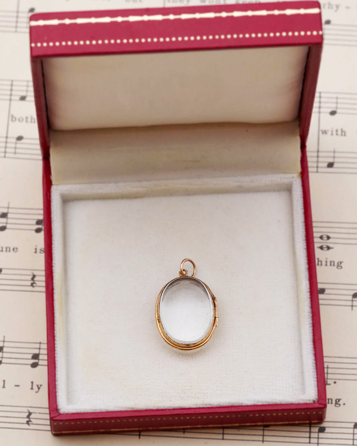Edwardian gold locket pendant