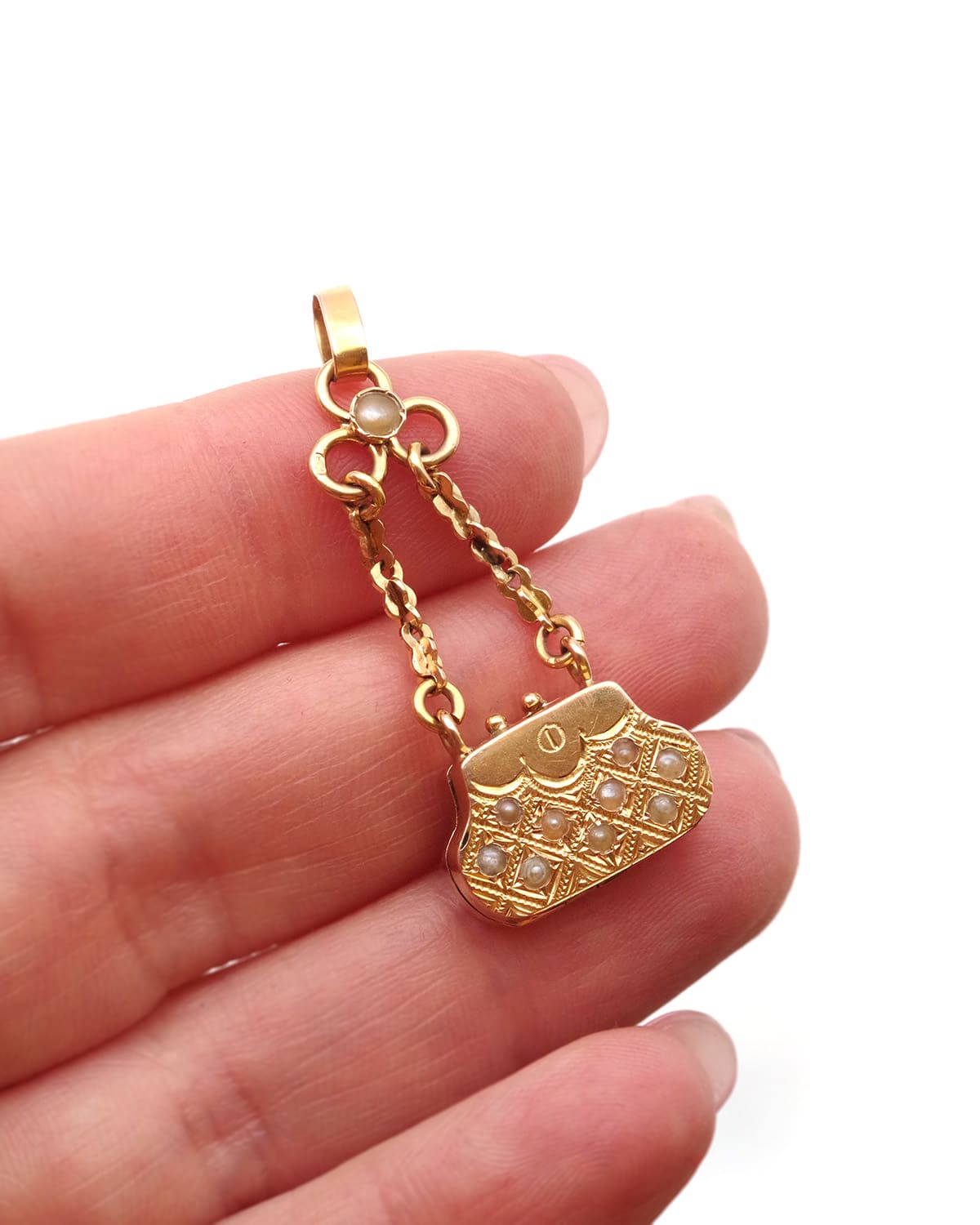 Bag-shaped pendant locket