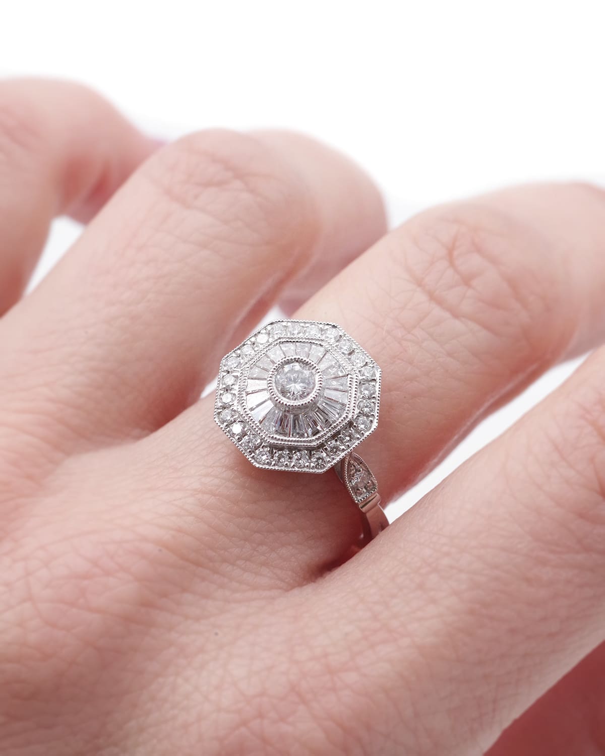 Diamond ring in gold