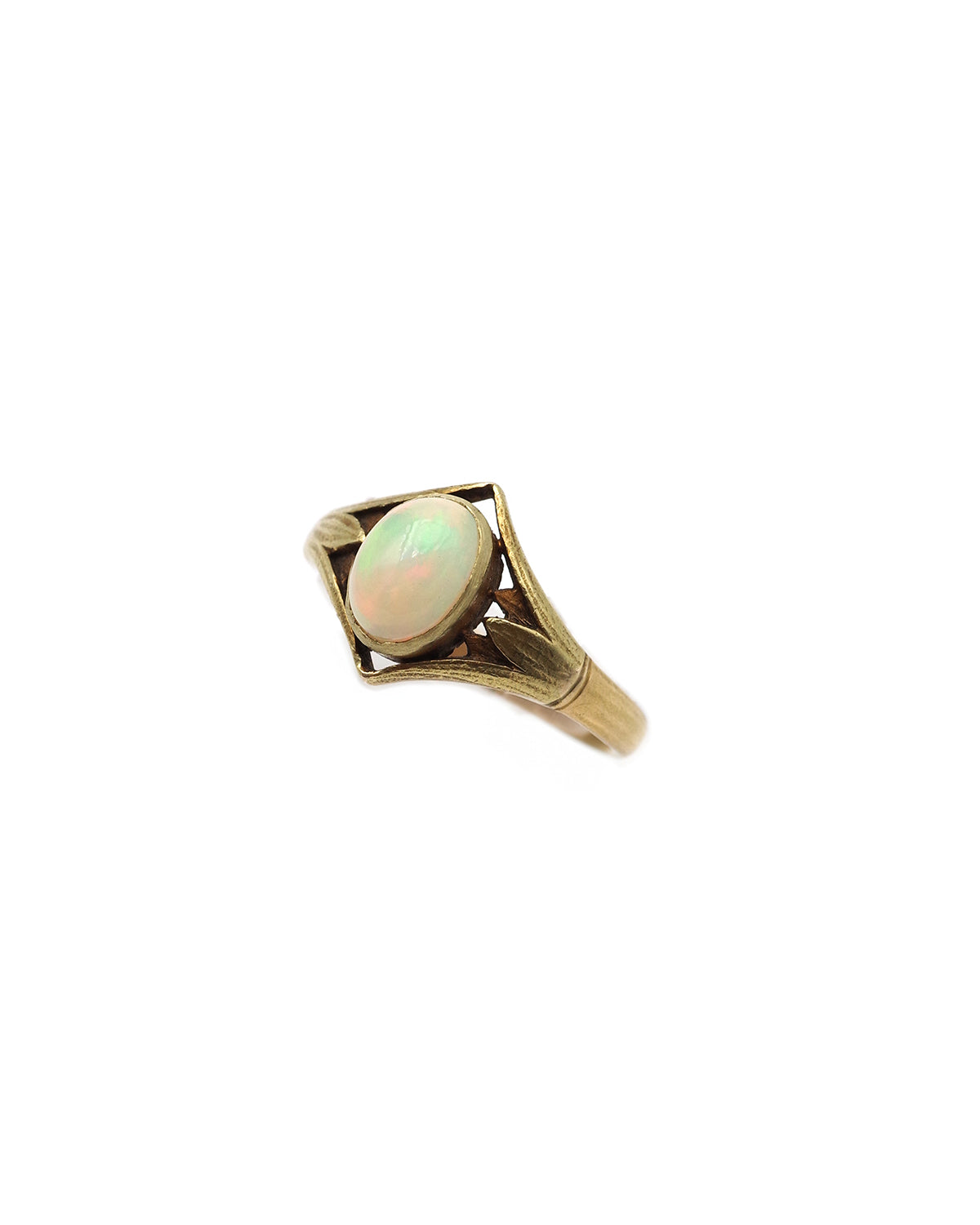 Bague opal egyptian revival