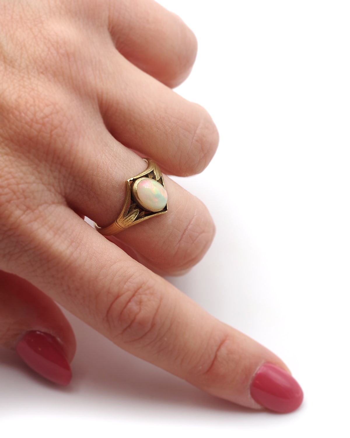 Arnould opal ring in gold