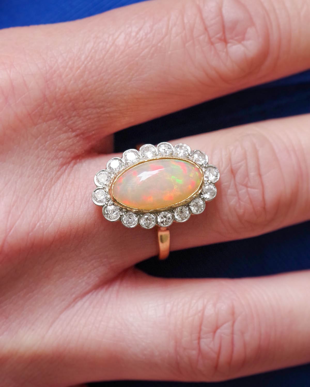 Bague ancienne opale diamants