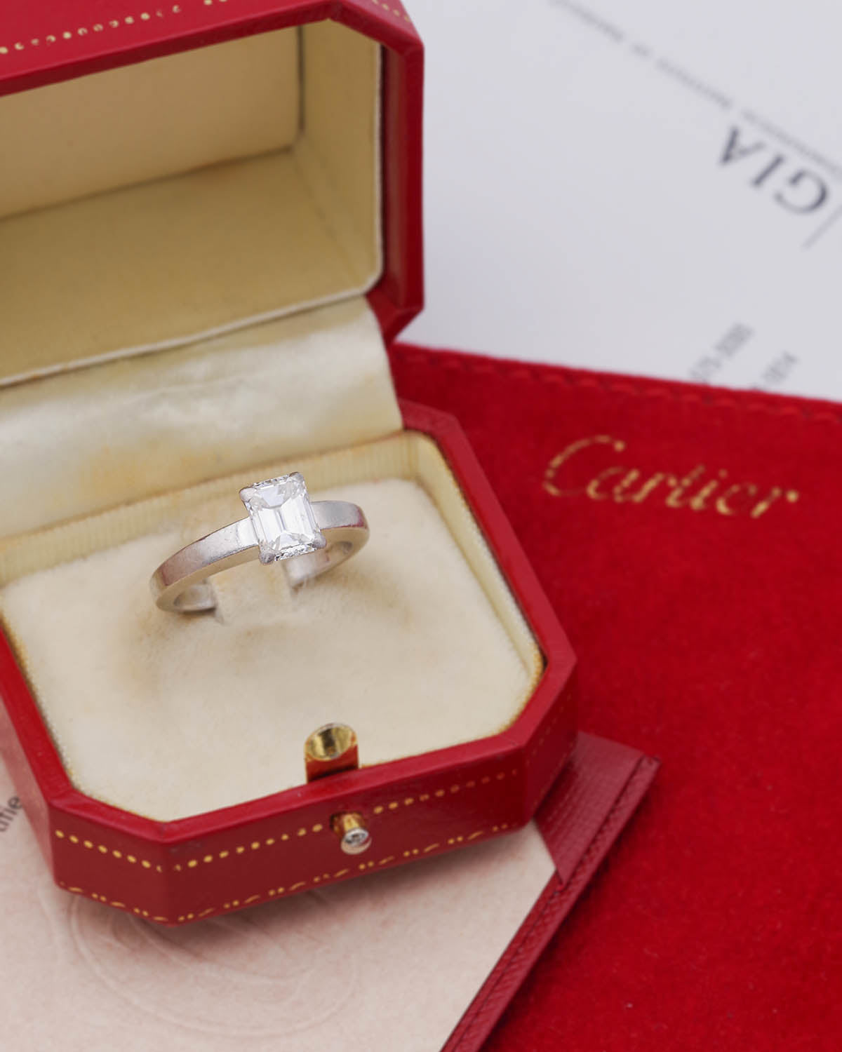 Solitaire Cartier ring