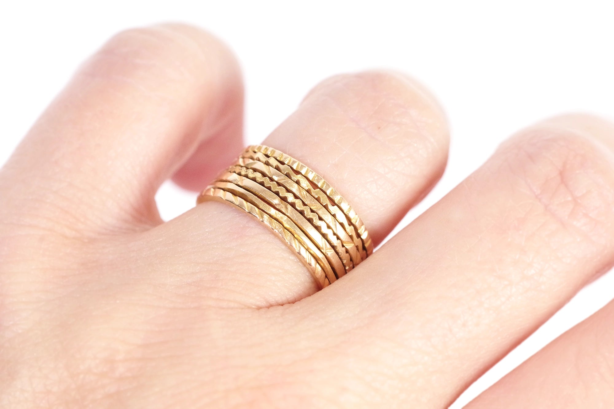 18k seven ring