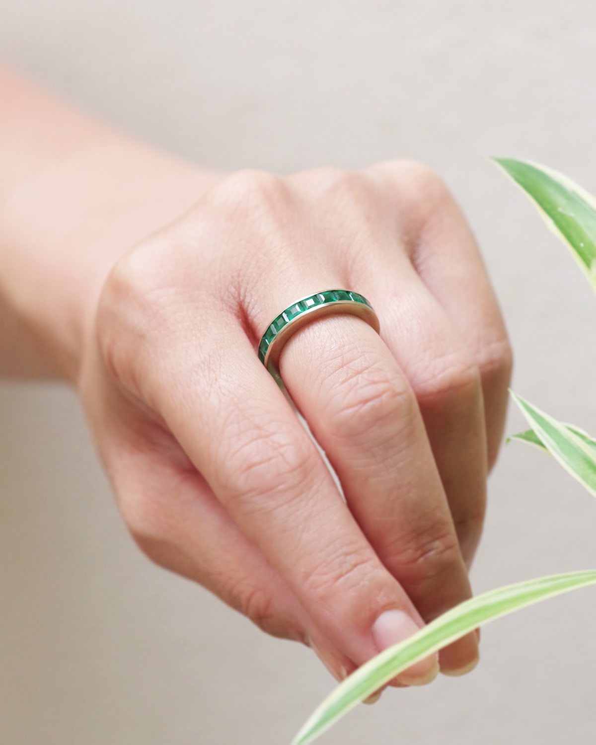 Emerald eternity ring in gold by Boucheron