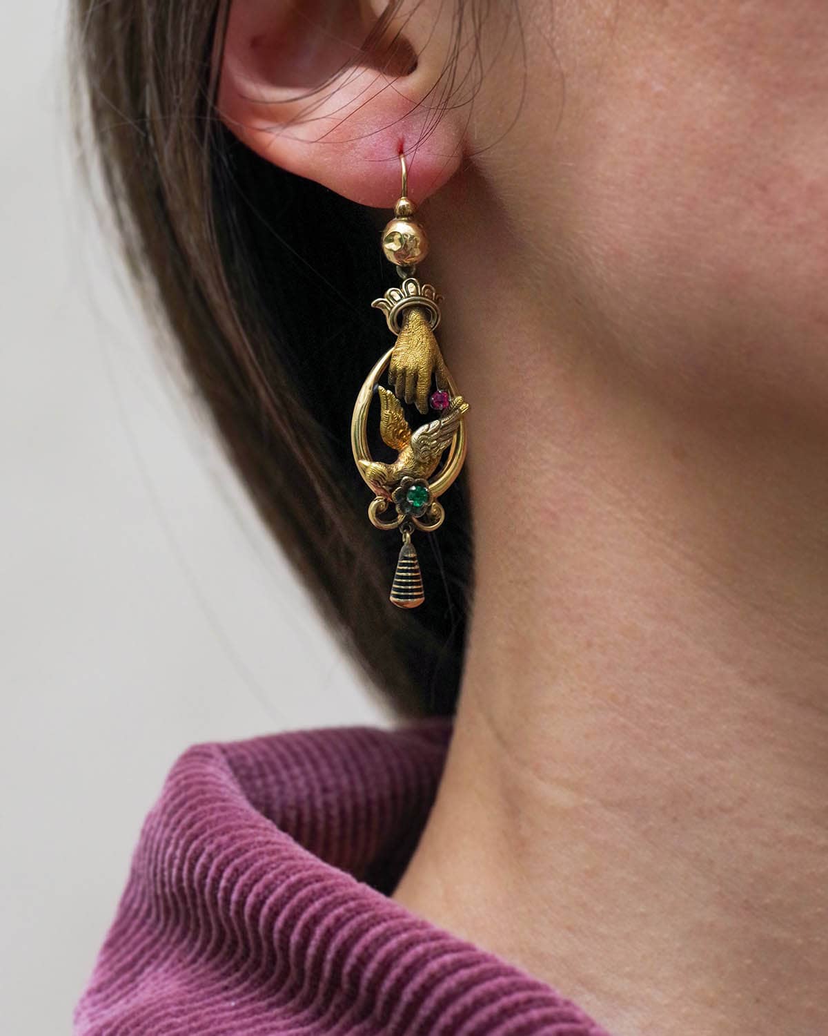 boucles d'oreille mains et colombe en or