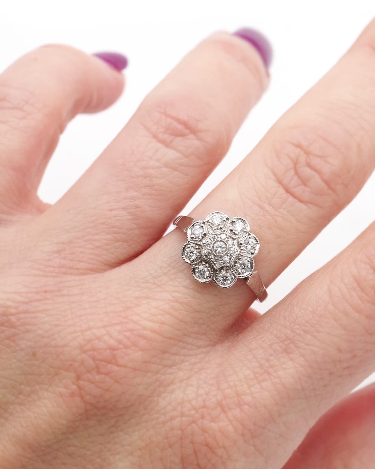 cluster diamond ring in gold