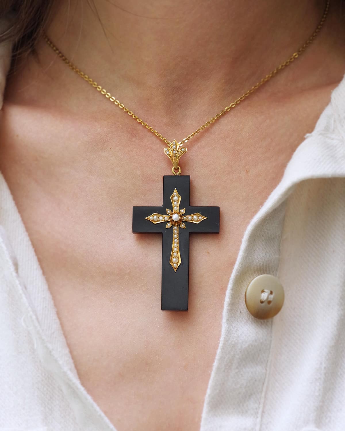 Pendentif croix onyx perles