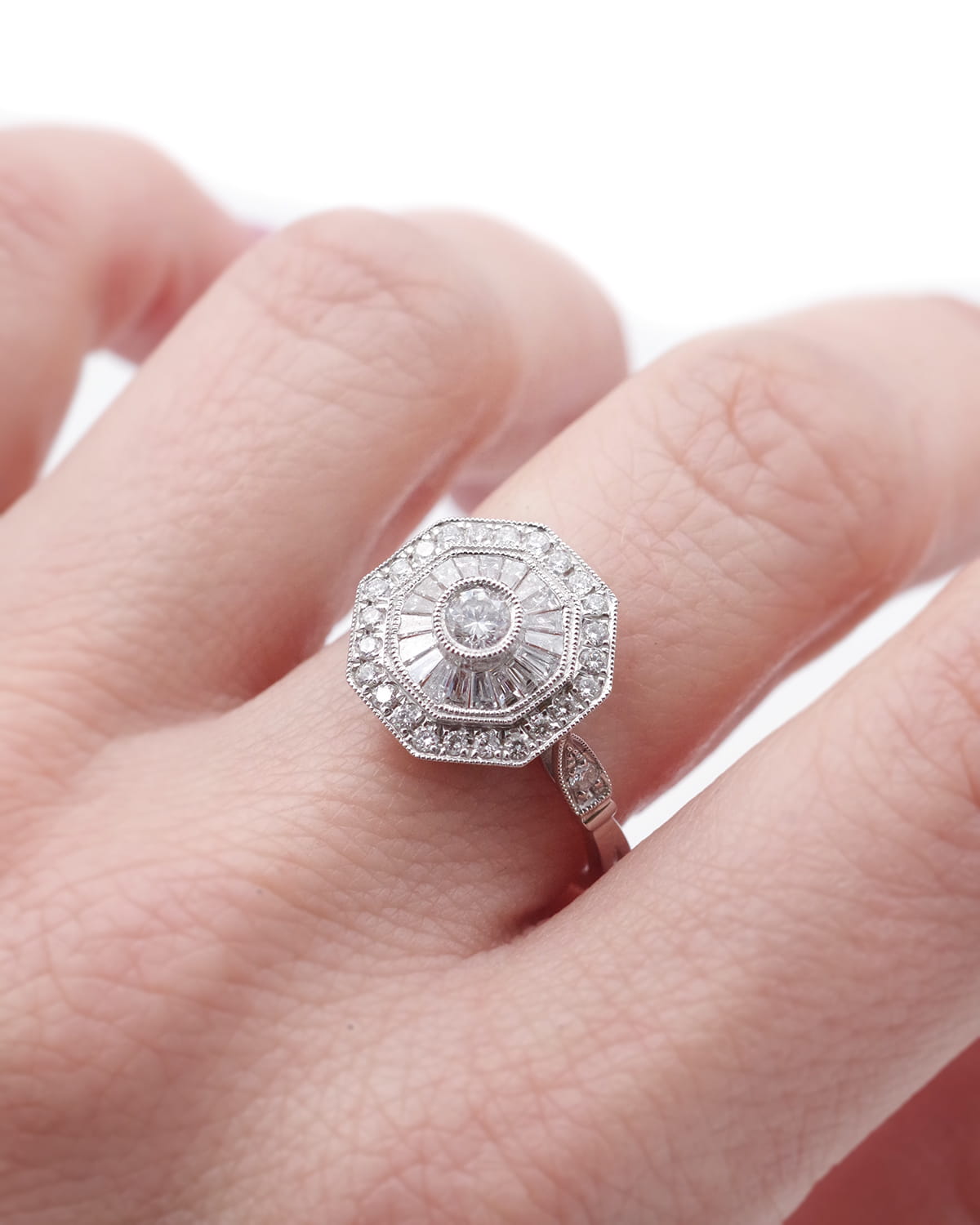 bague octogonale en or blanc