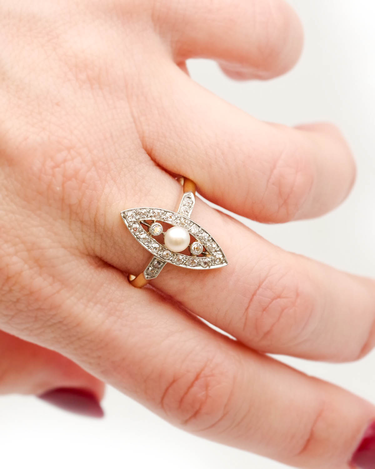 bague perle diamants en or et platine