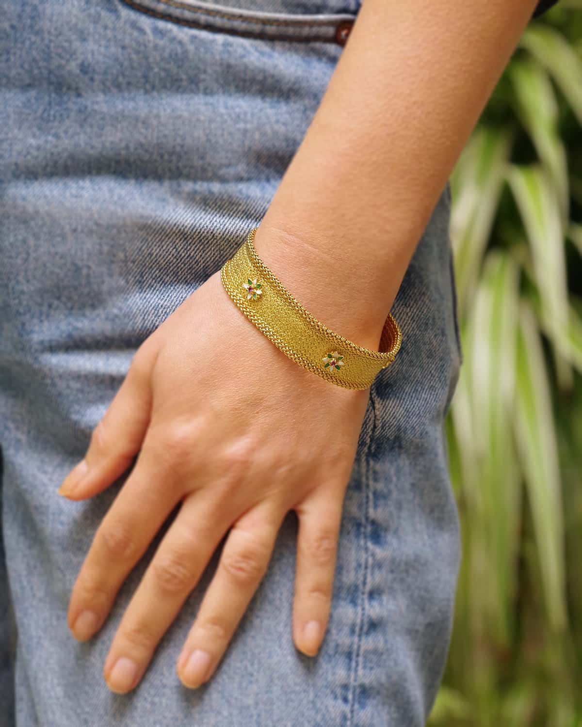 Unoaerre flower bracelet in gold