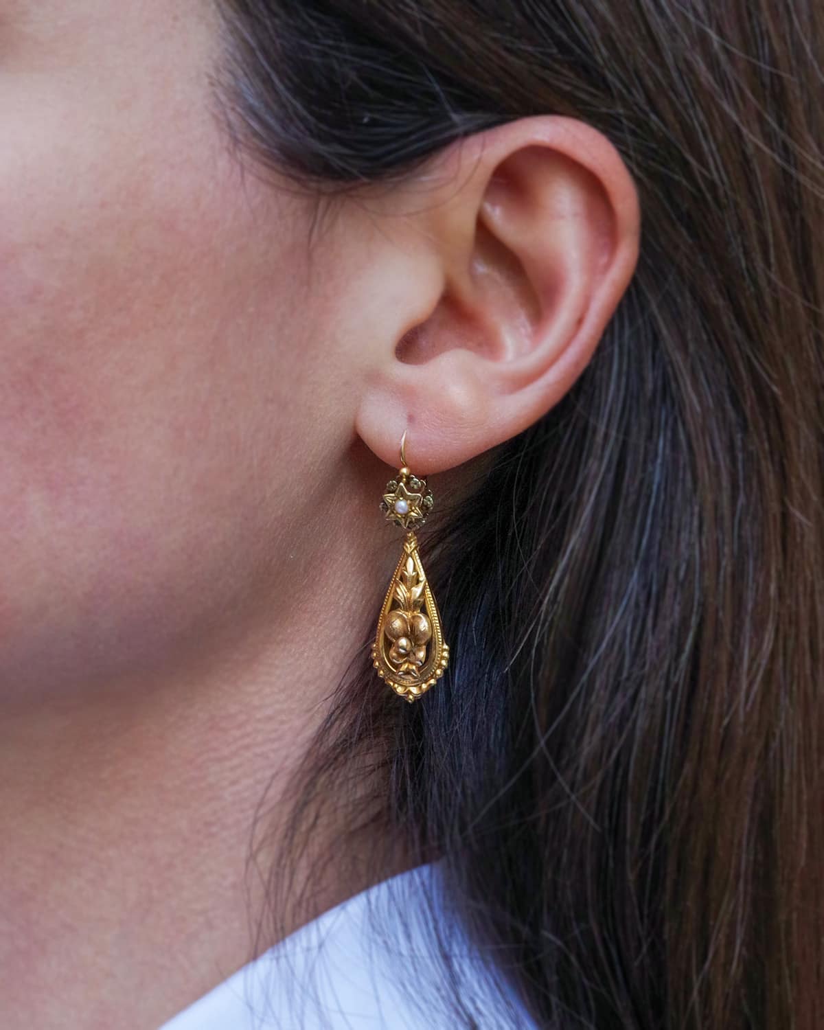 Pendants d'oreille anciens en or