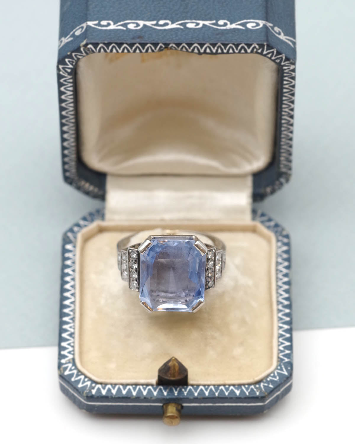 Art deco sapphire and diamond ring
