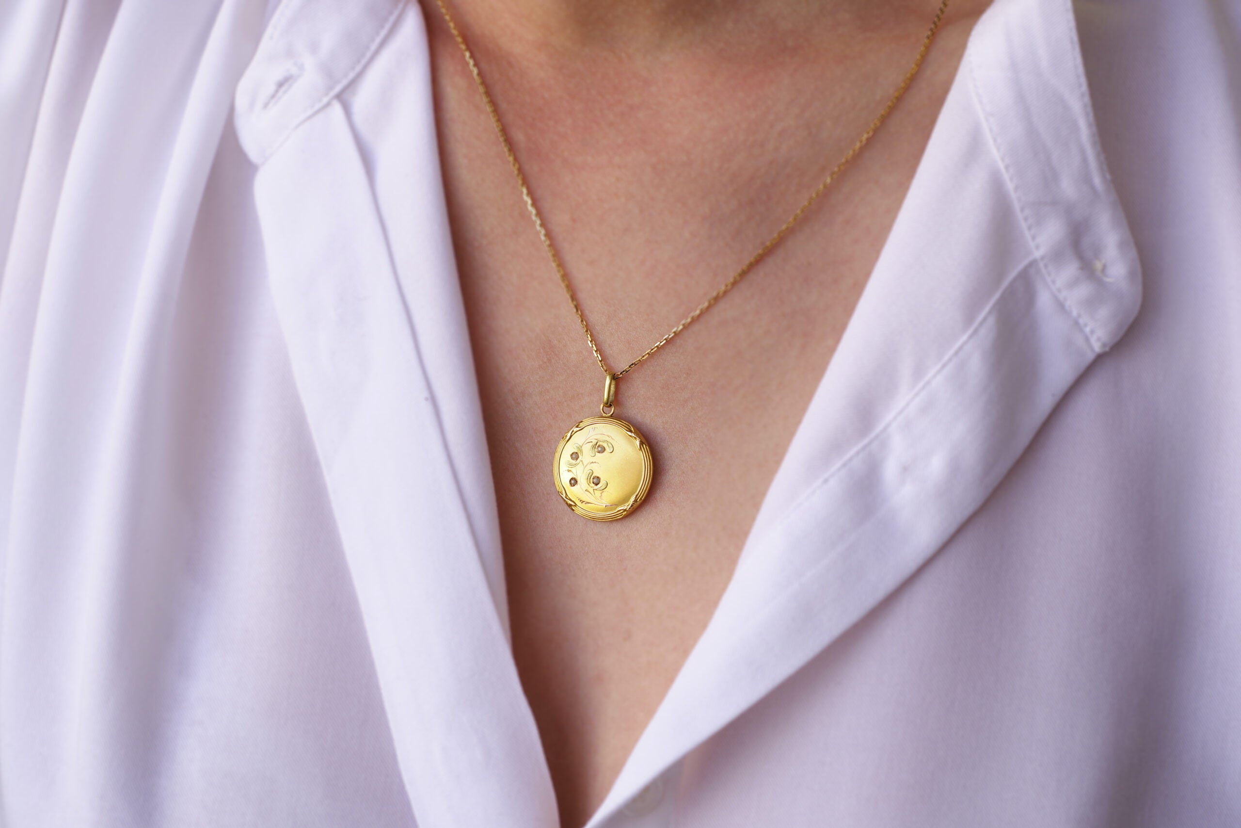 Pendentif Art Nouveau Gui