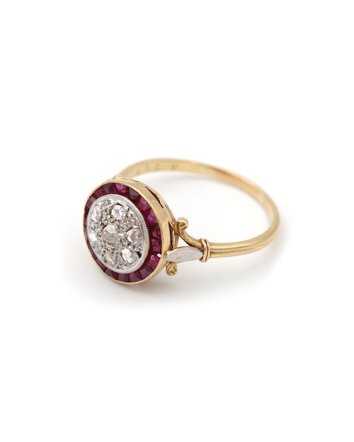 Circular shape art deco ring