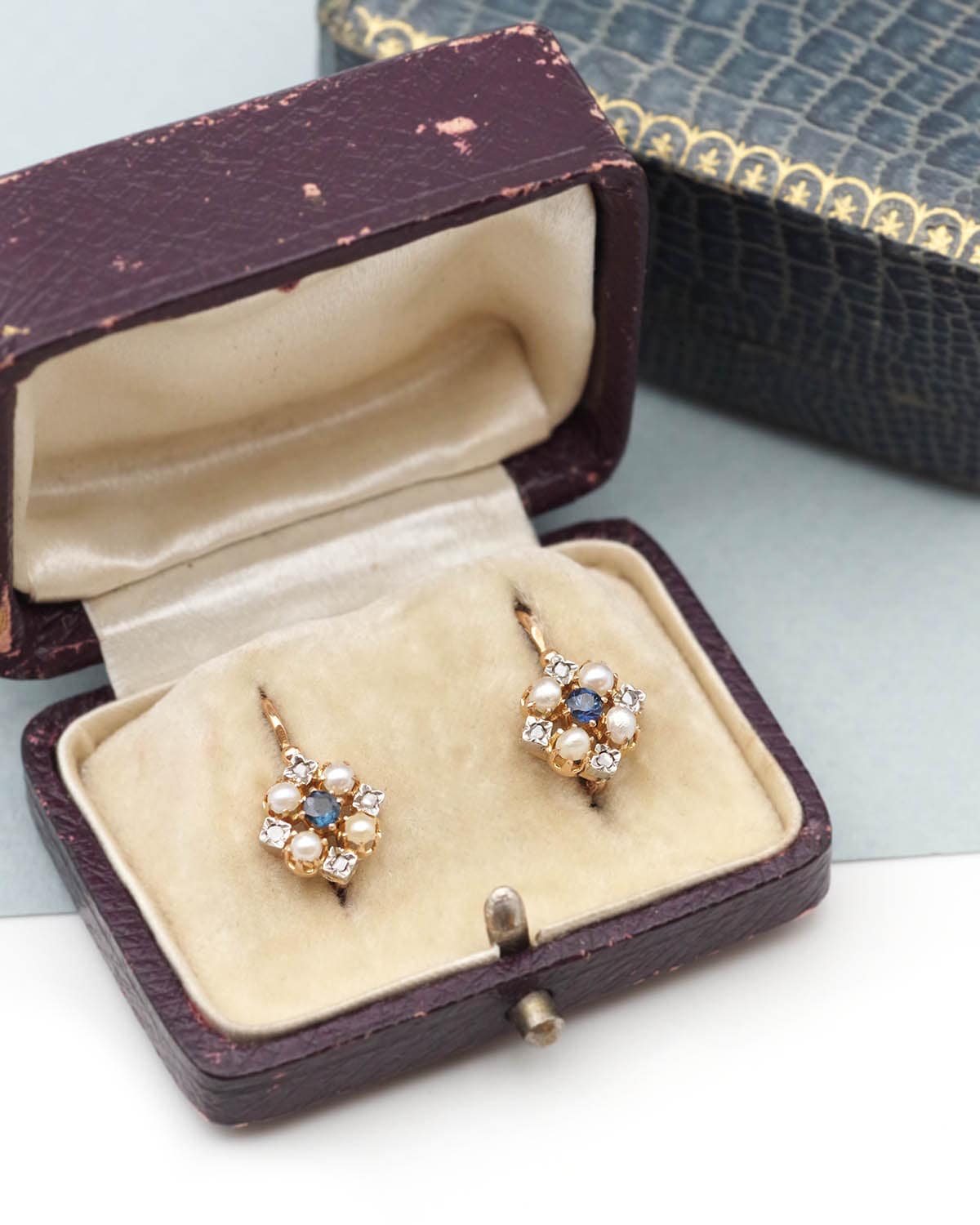 Dormeuses saphirs perles