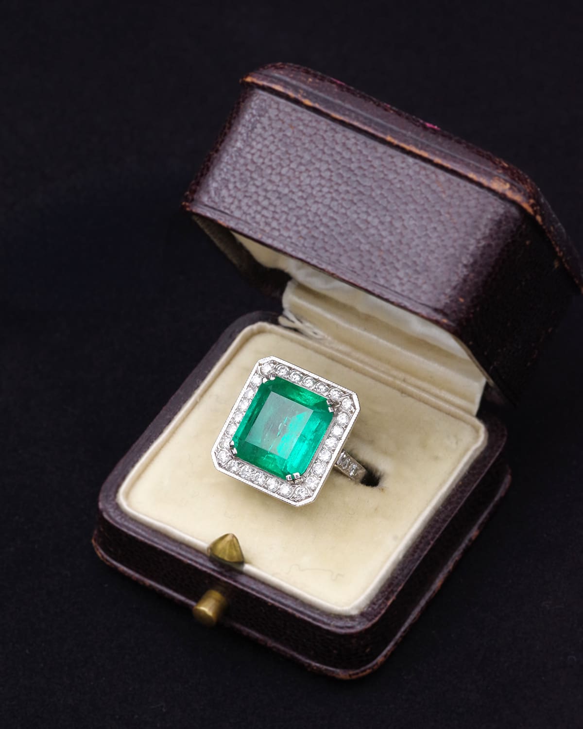 French diamond emerald ring