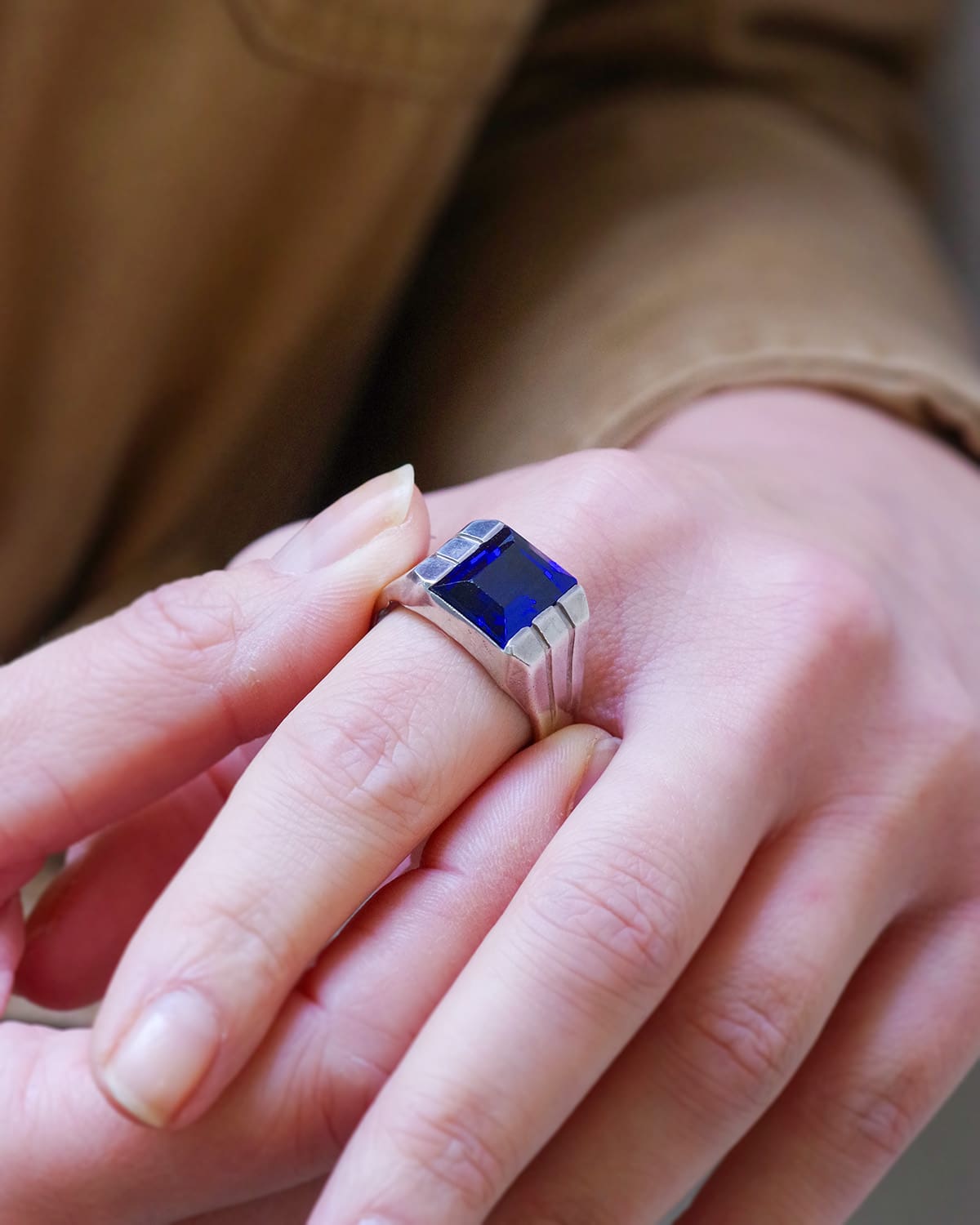 Spinelle men ring in silver