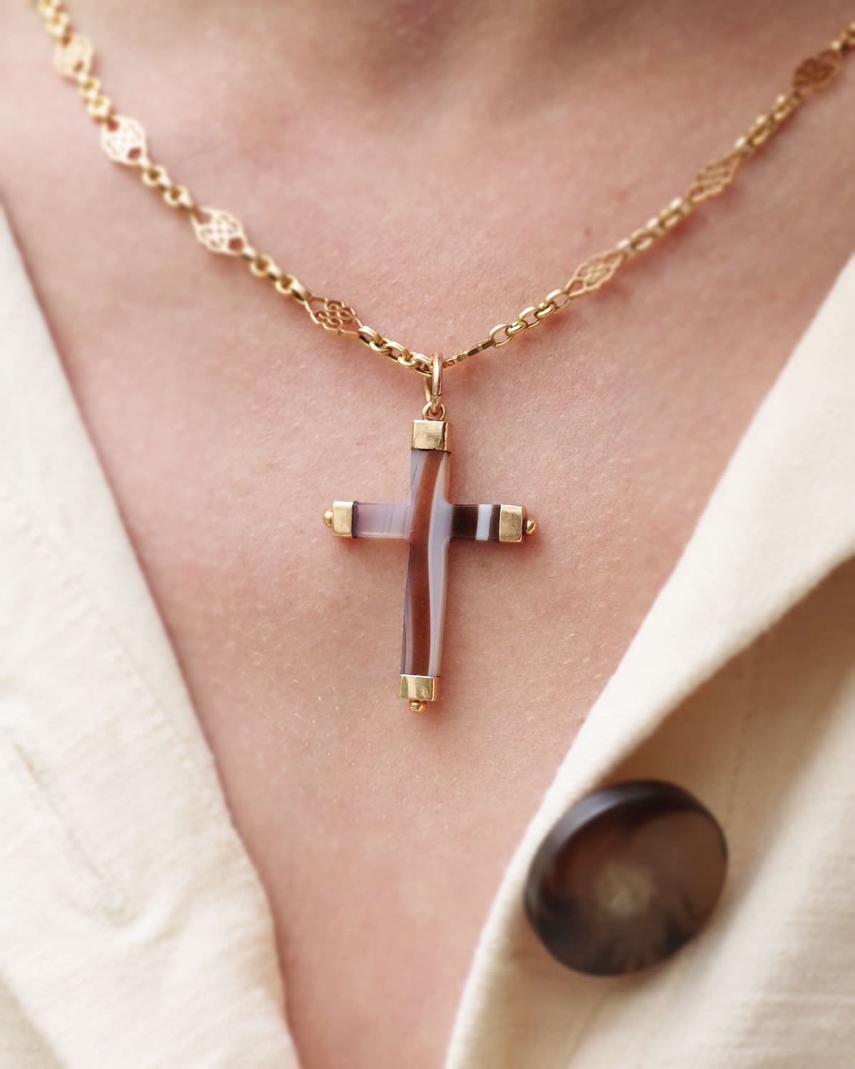Pendentif croix agate
