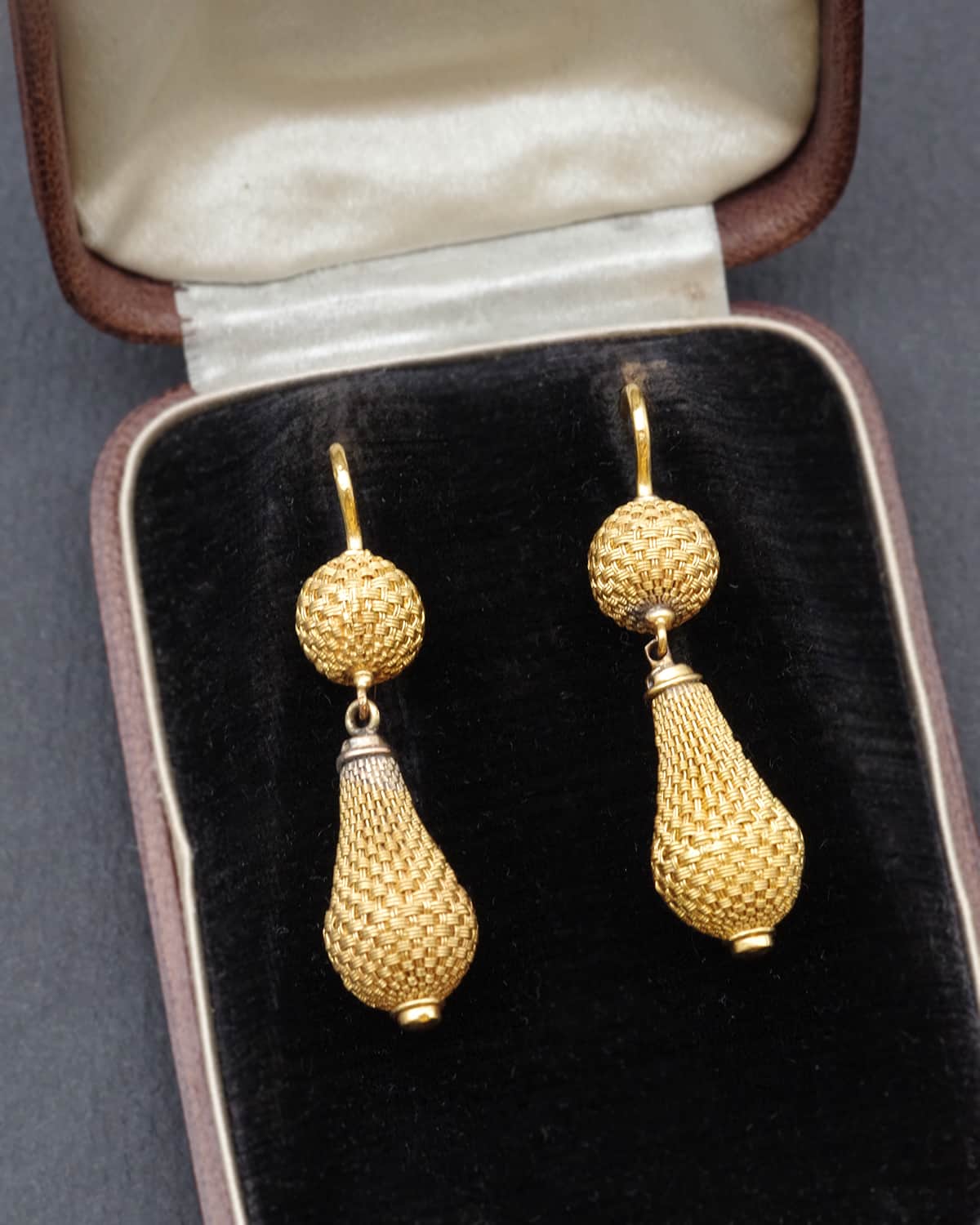 Boucles d'oreille ancienne en or