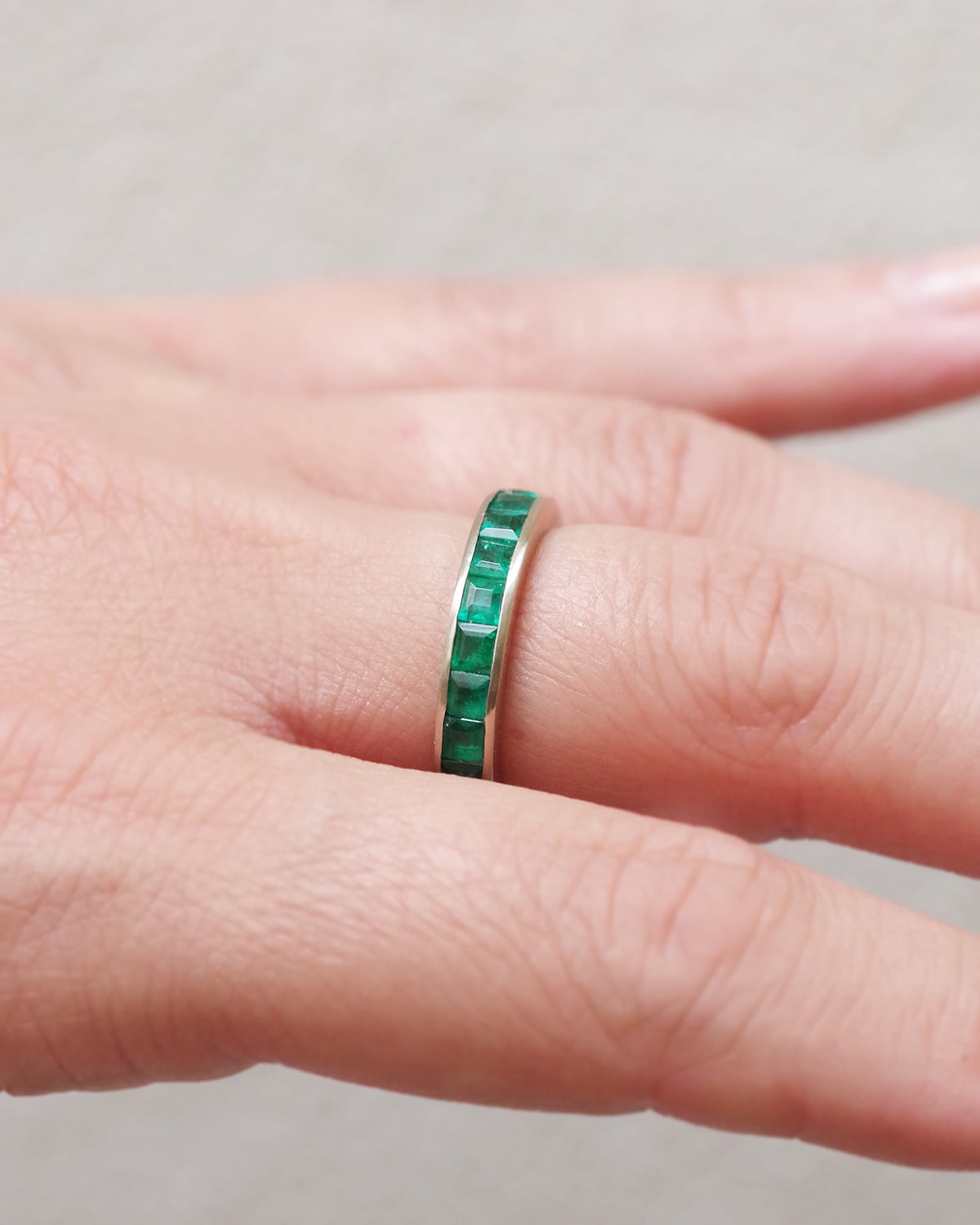 Bague Boucheron émeraudes en or