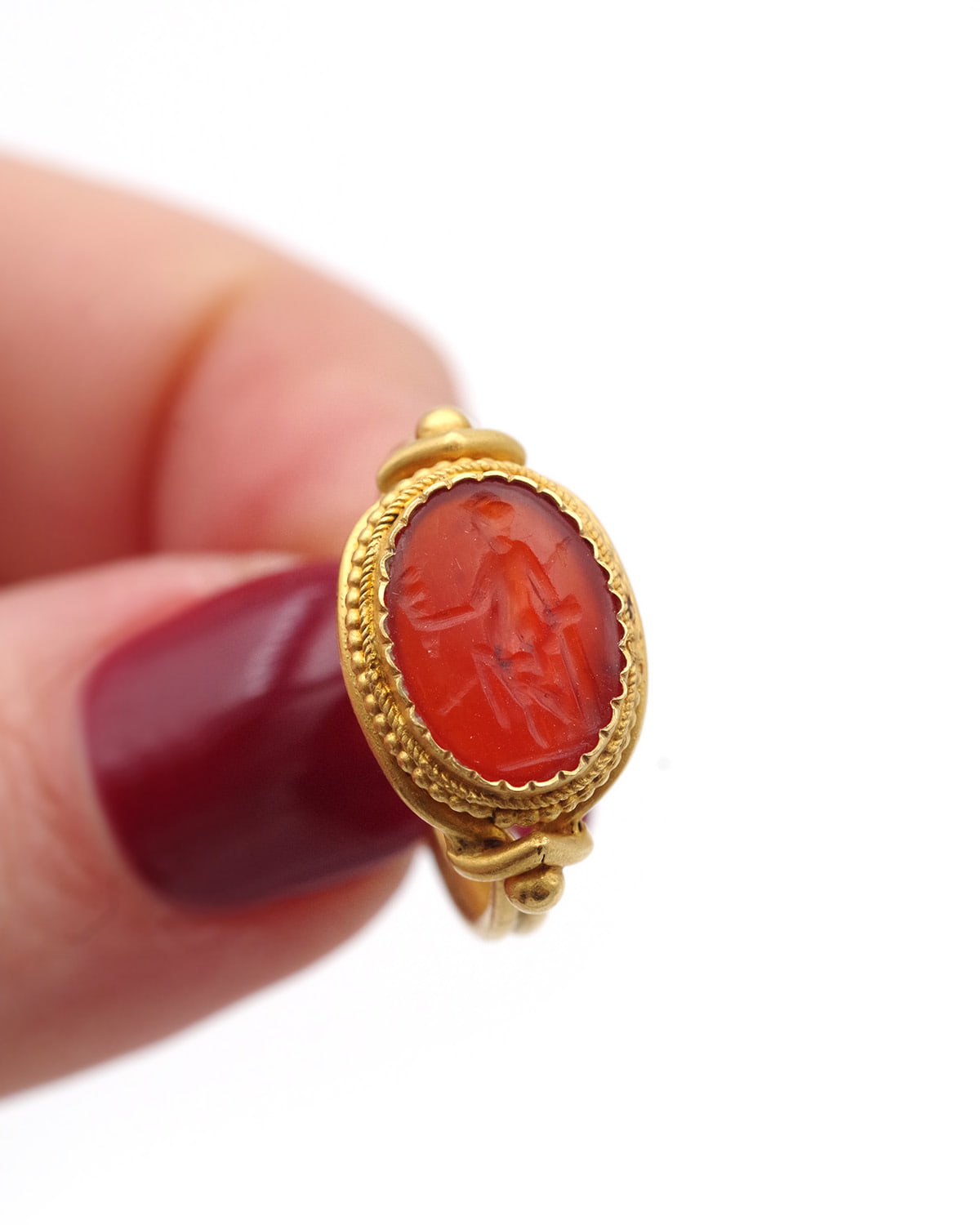 bague en or 22k intaille