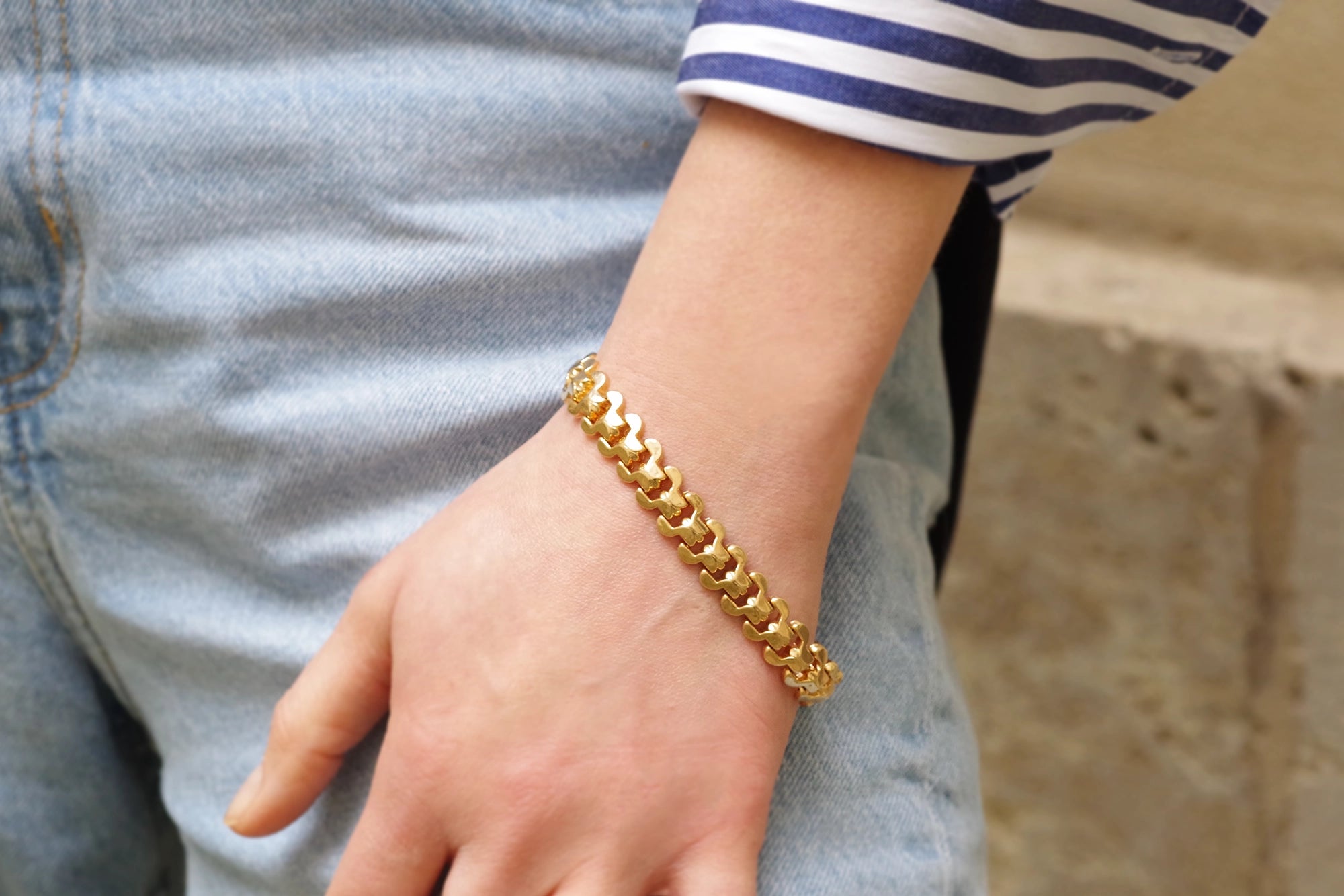 antique gold retro bracelet