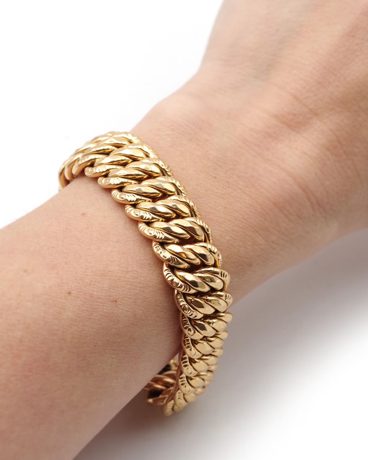 18k gold curb bracelet