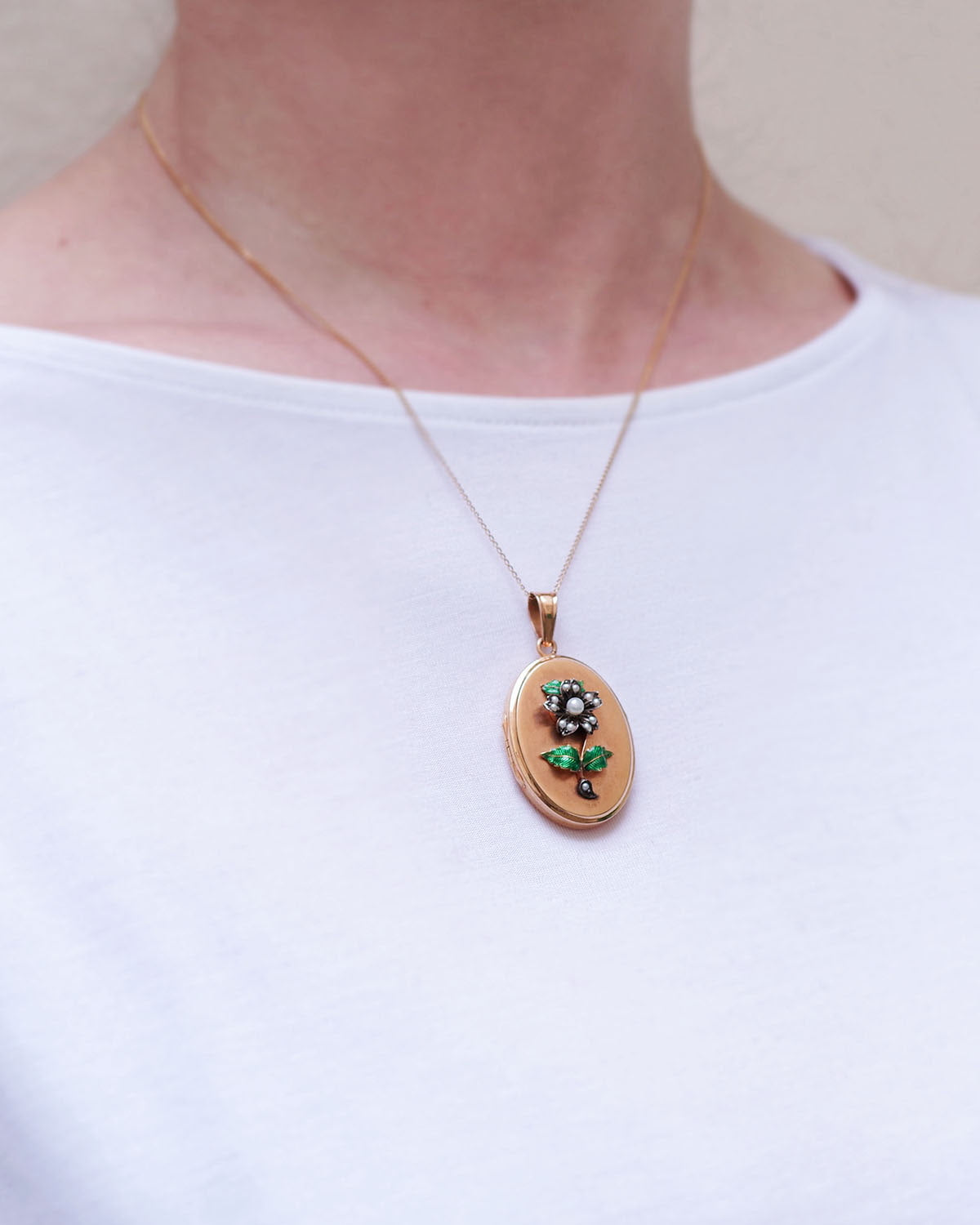 Victorian enamel flower pendant