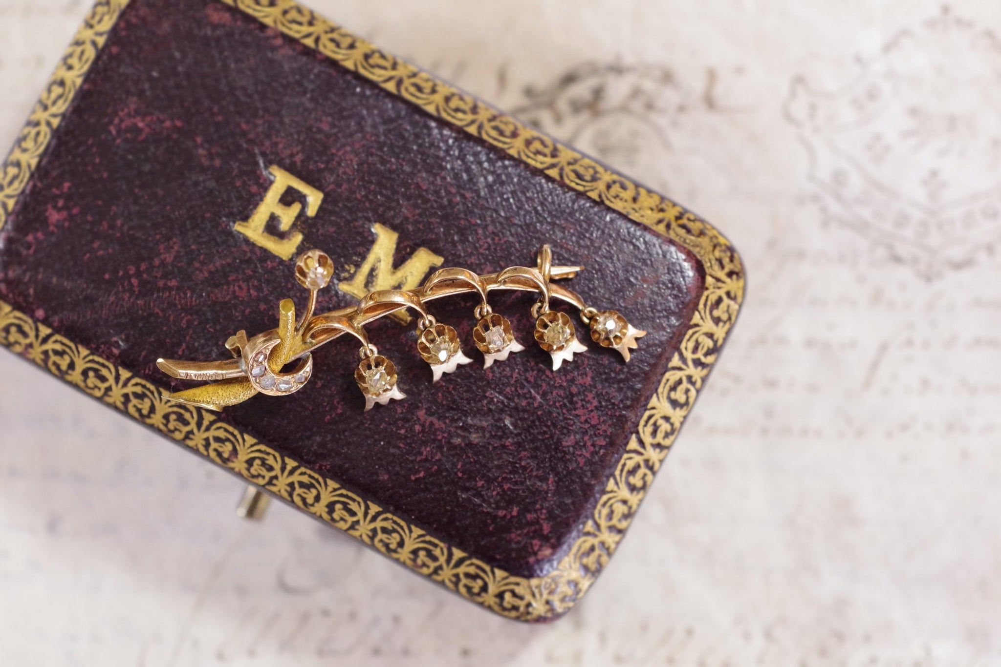 Broche russe en papier mâché - Cadeau Femme Petit prix
