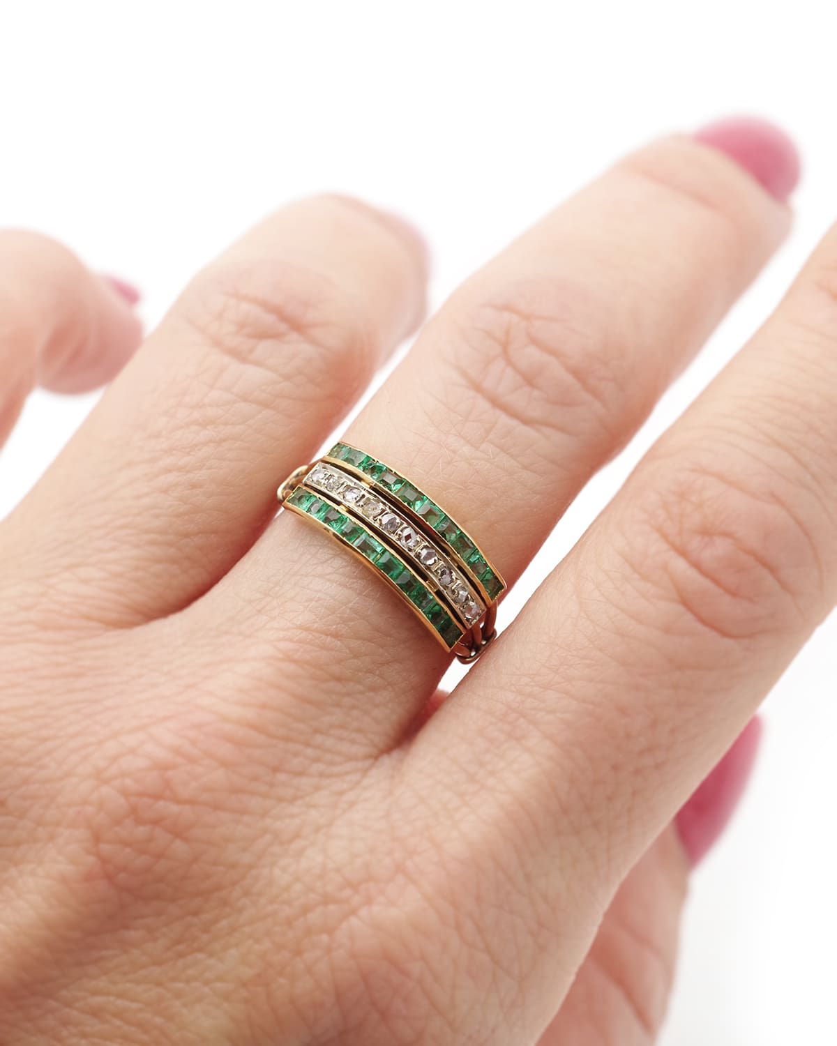 bague Art Deco émeraudes et diamants