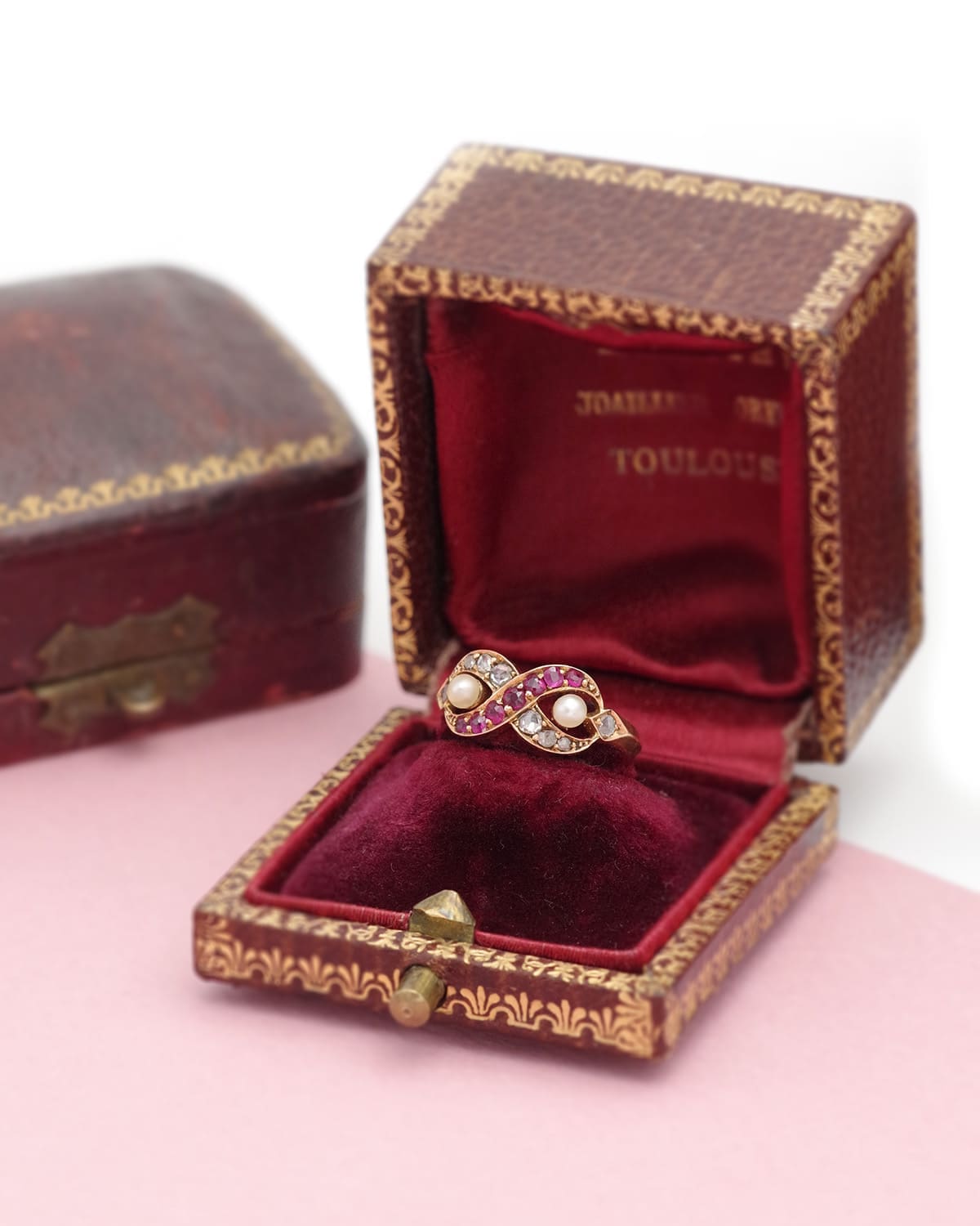 bague infini rubis diamants en or