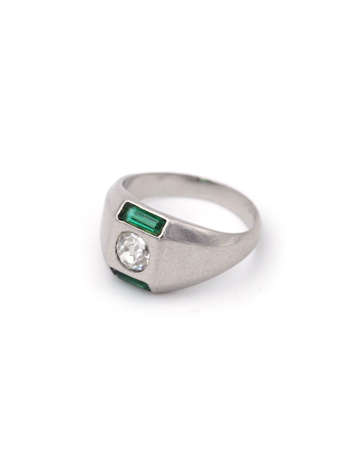 Diamond emerald ring