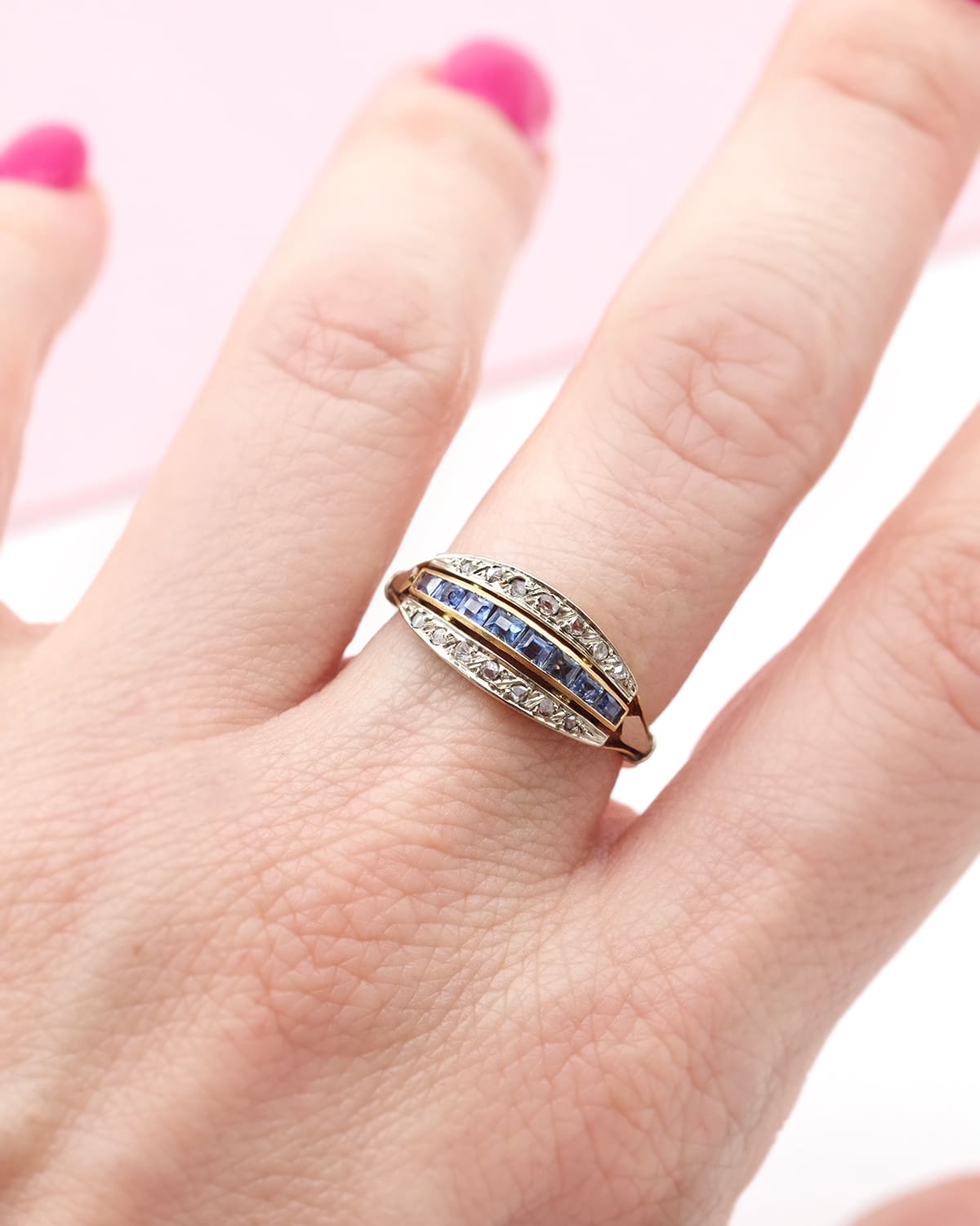 Bague jarretière Art Deco saphirs
