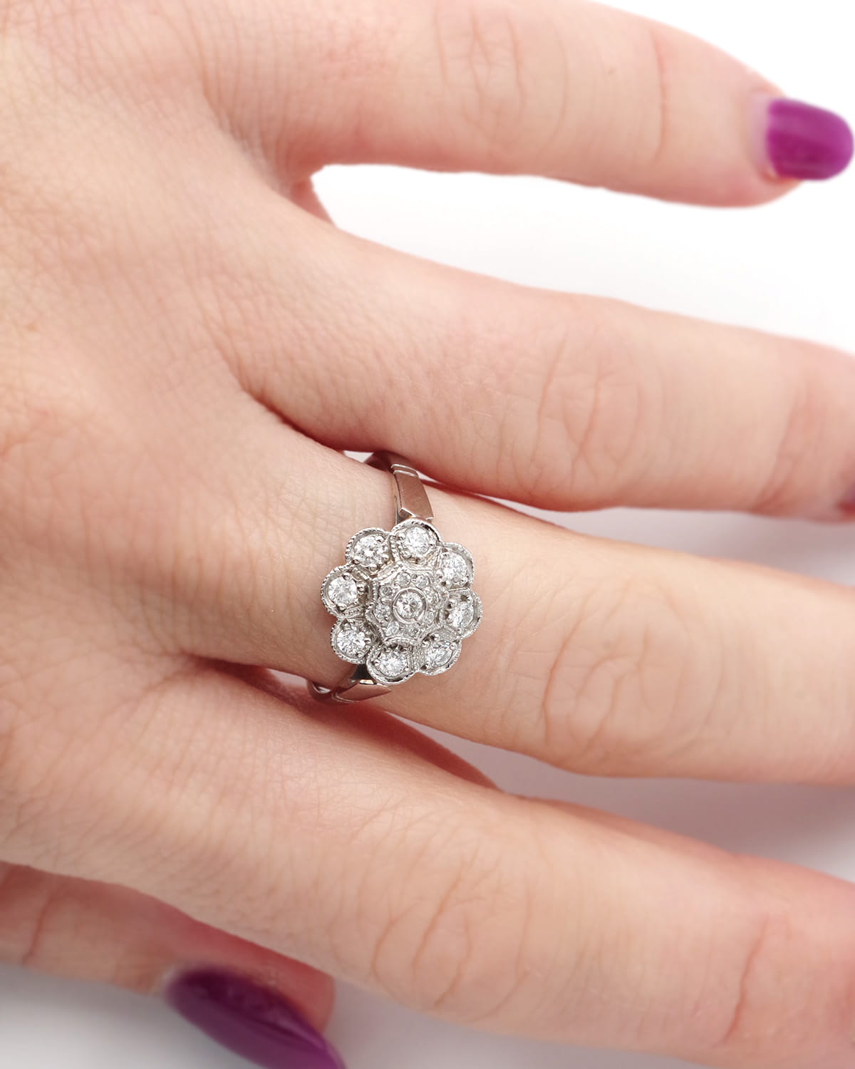 bague diamant marguerite en or blanc