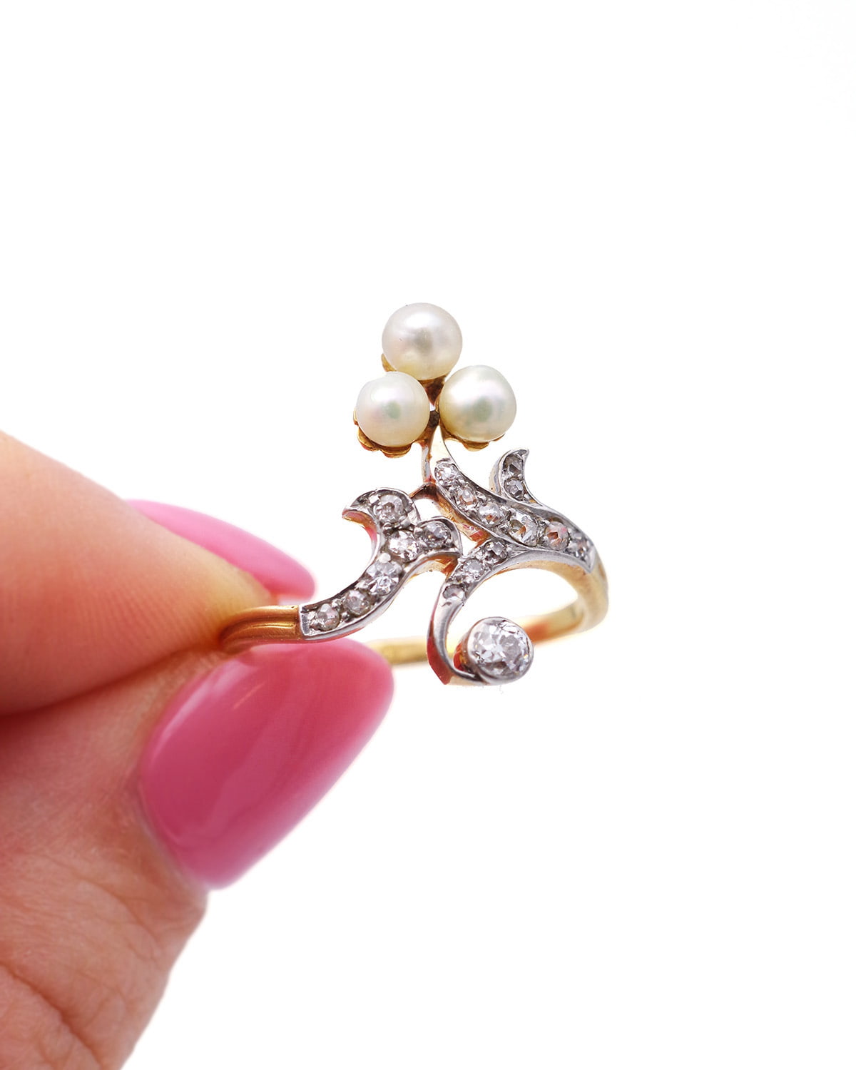 bague duchesse perles et diamants