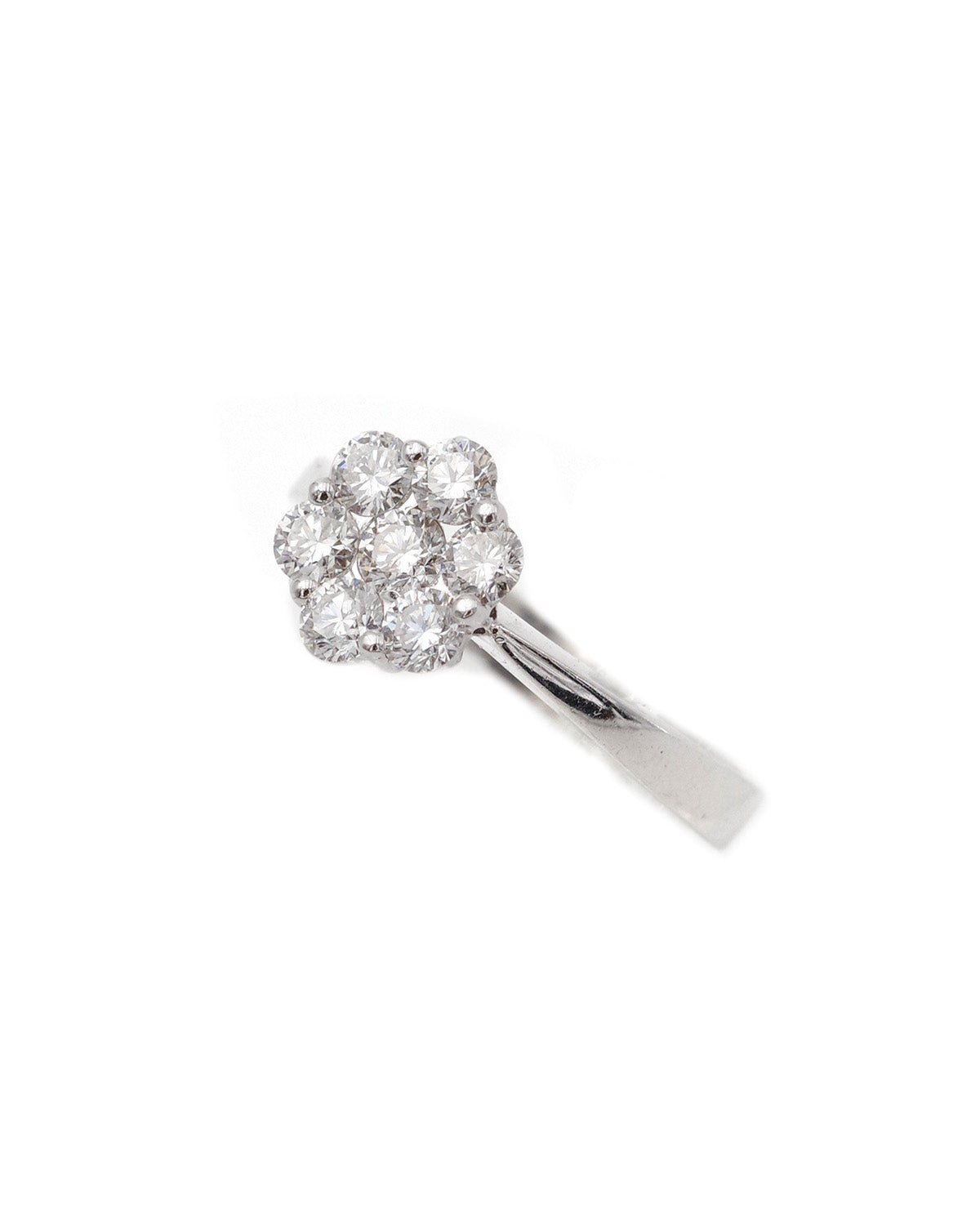 diamond cluster ring in white gold