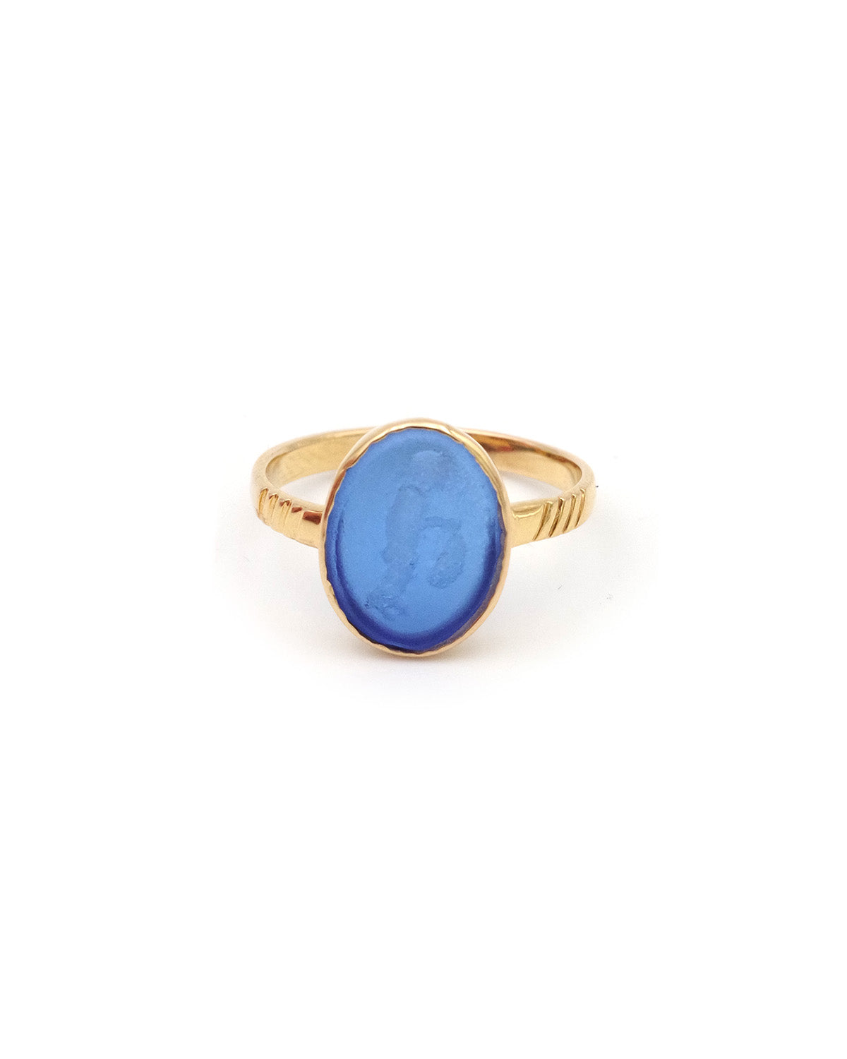 bague intaille sur verre en or