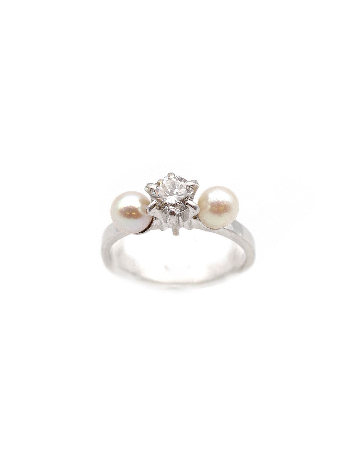 bague moderne diamants et perles en or