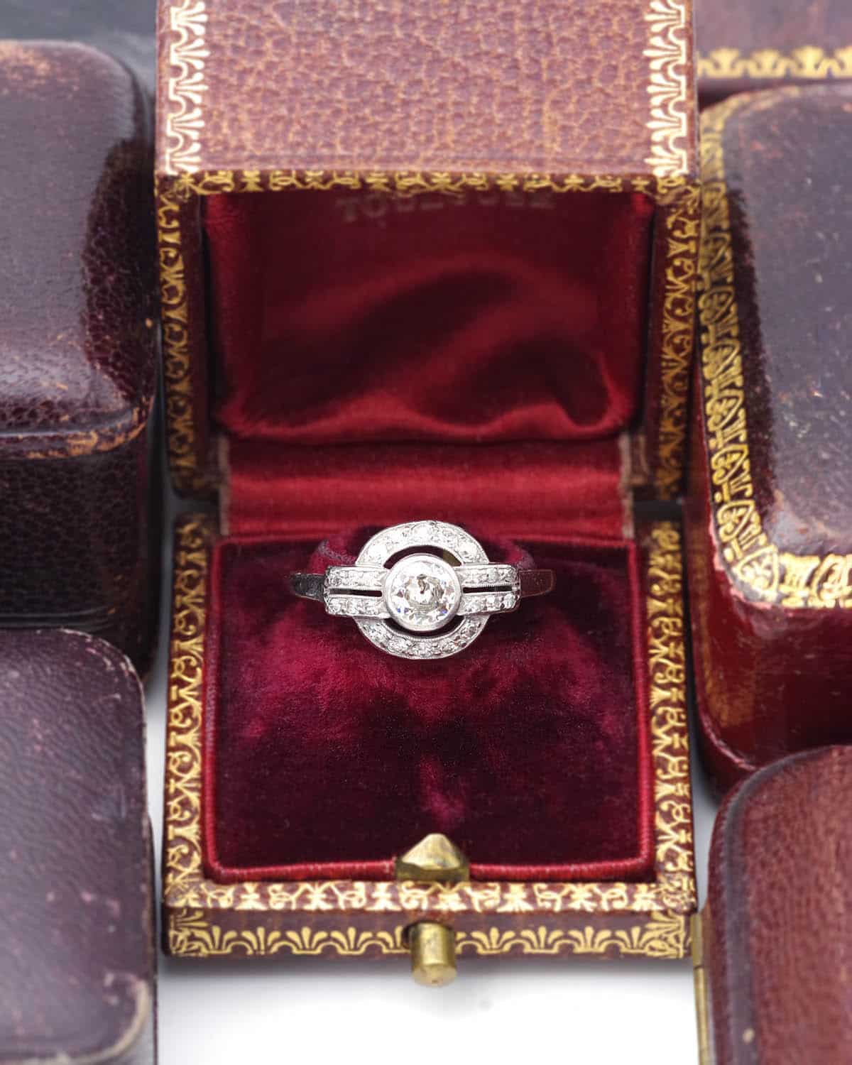 Art deco diamond ring