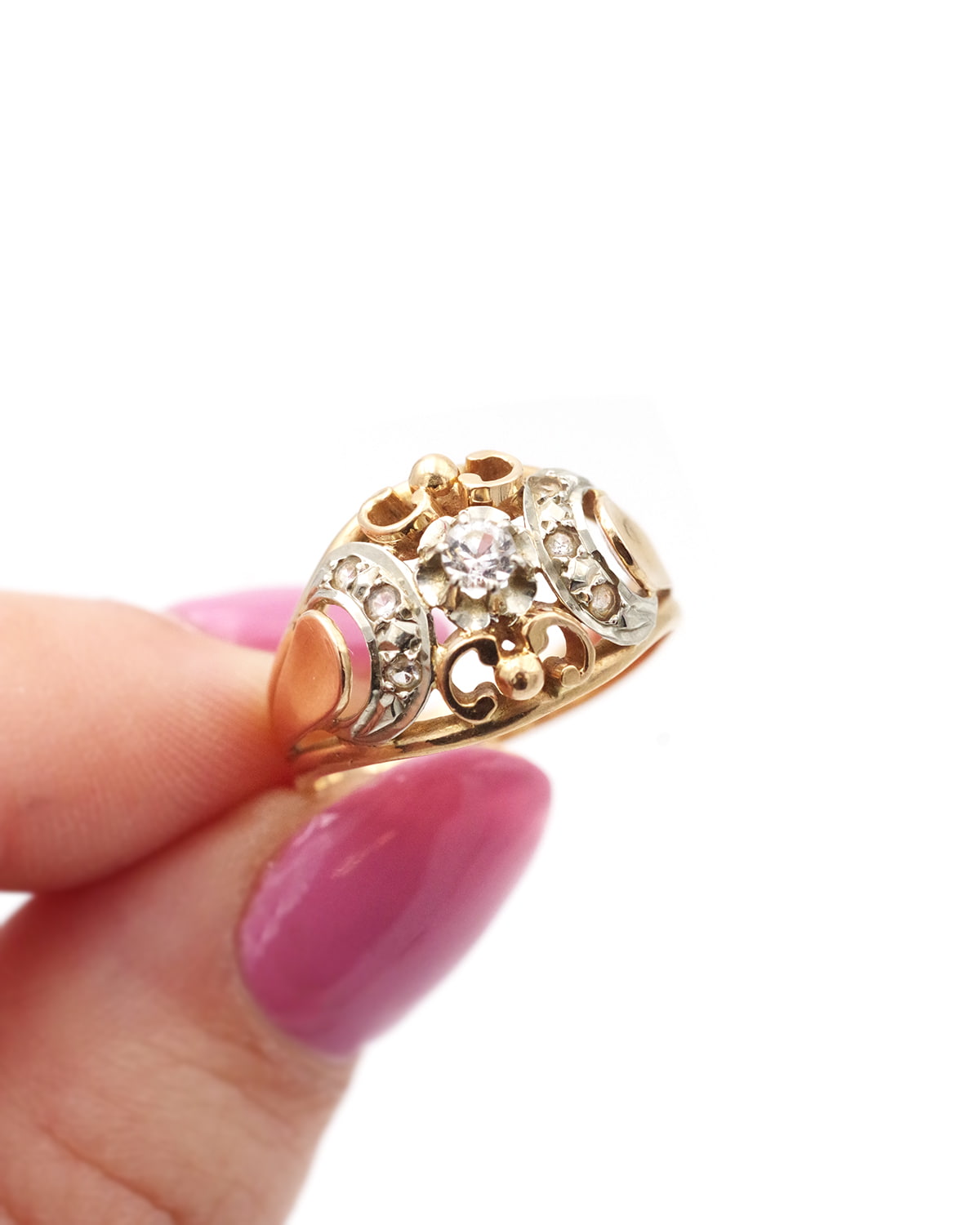 Diamond retro ring