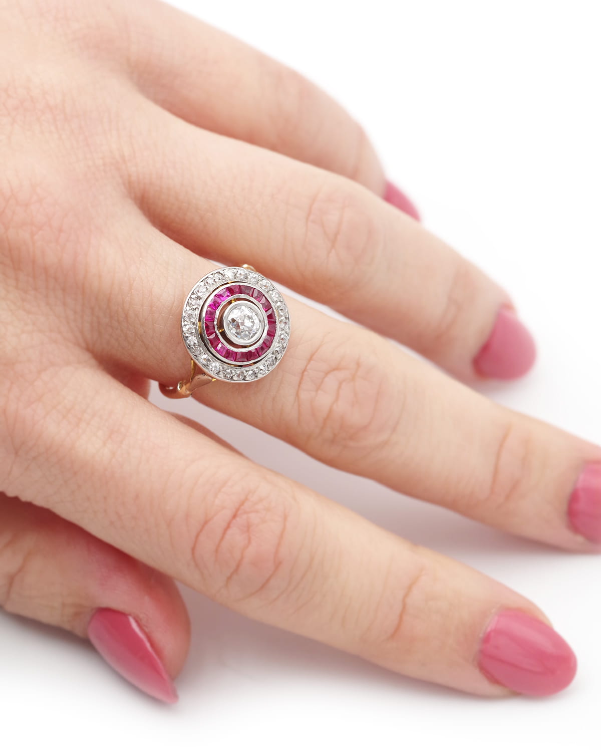 Round diamond ruby ring