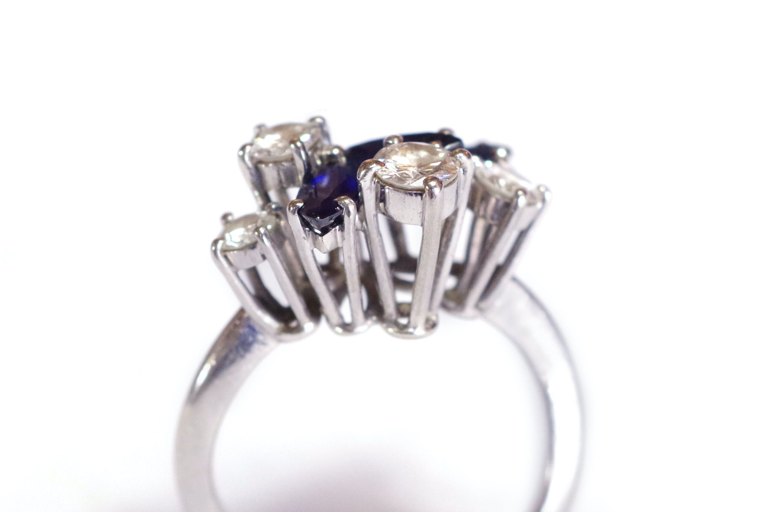 Bague saphirs et diamants
