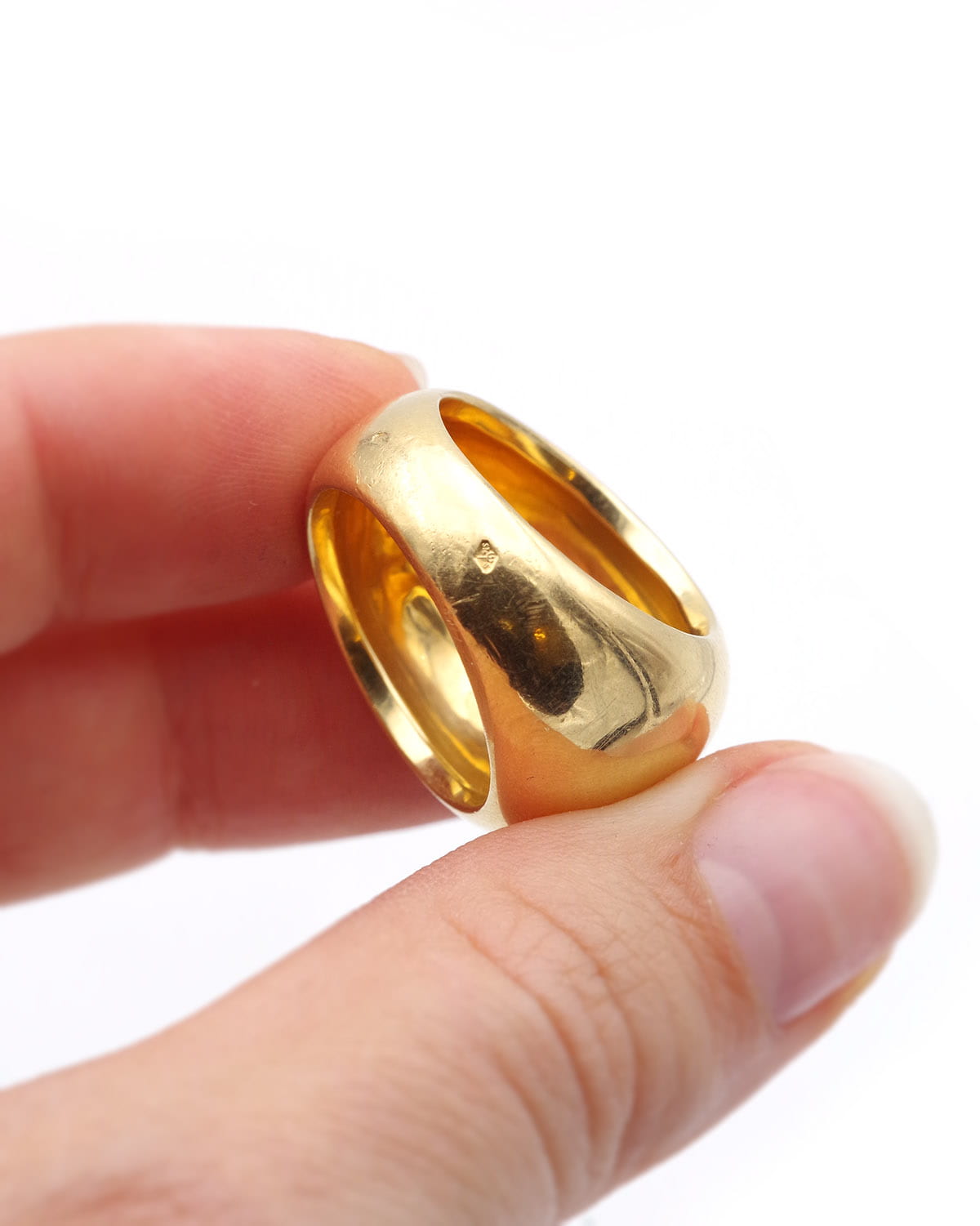 Pre-owned gold ring