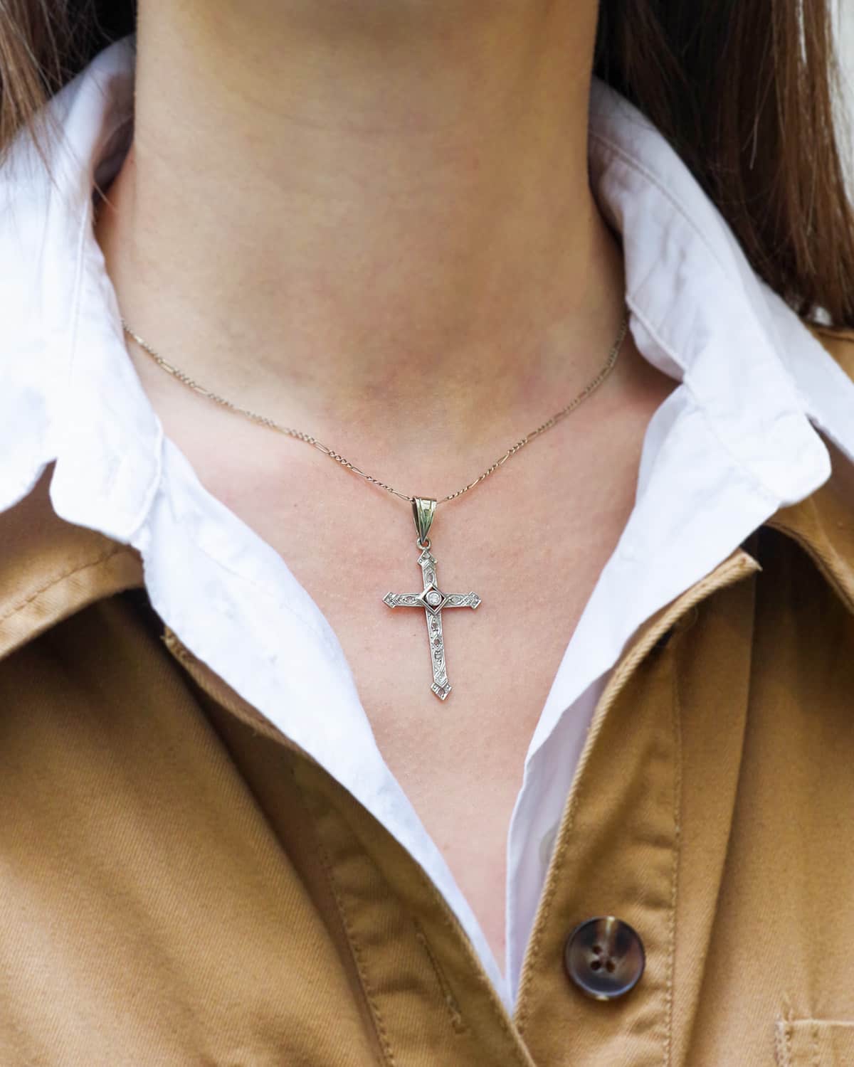 Belle epoque cross pendant