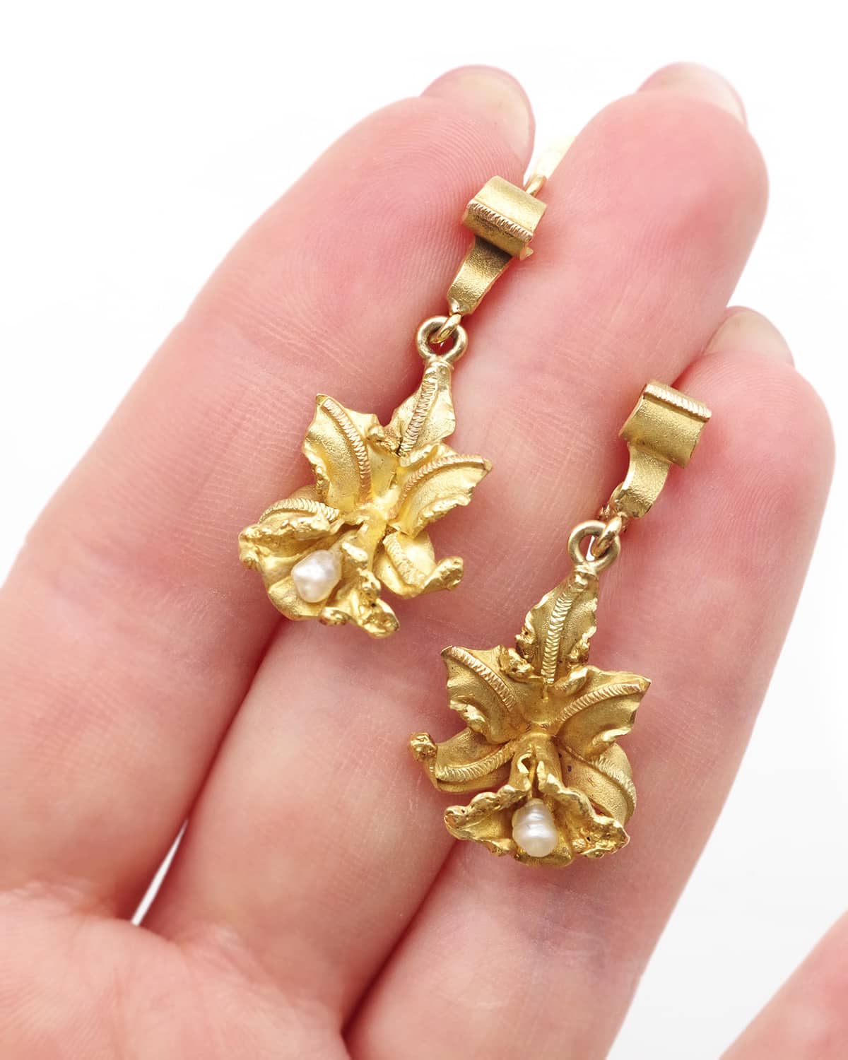 Boucles d'oreille fleurs en or