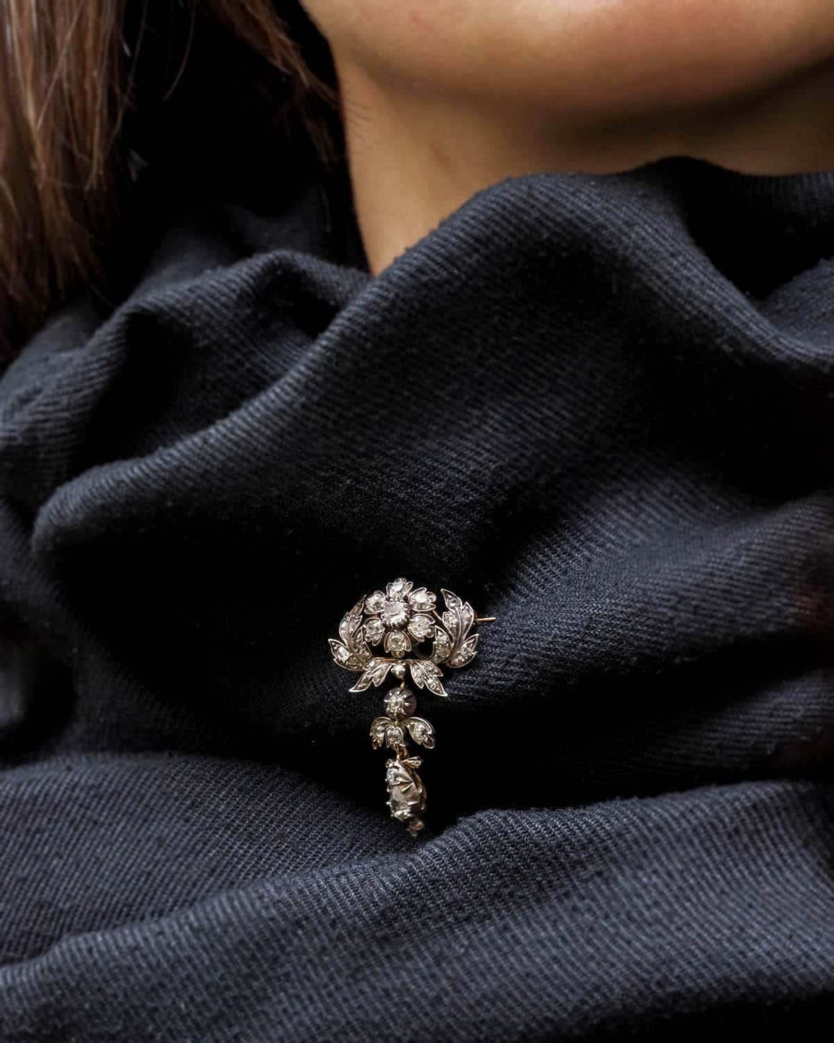 broche ancienne diamants fleur