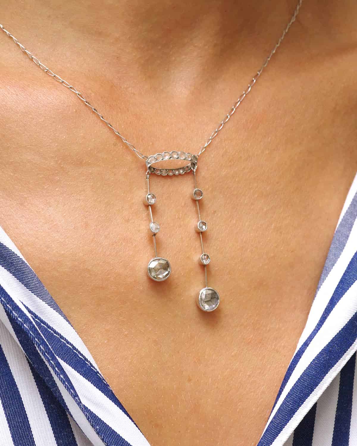 collier diamants négligé en platine
