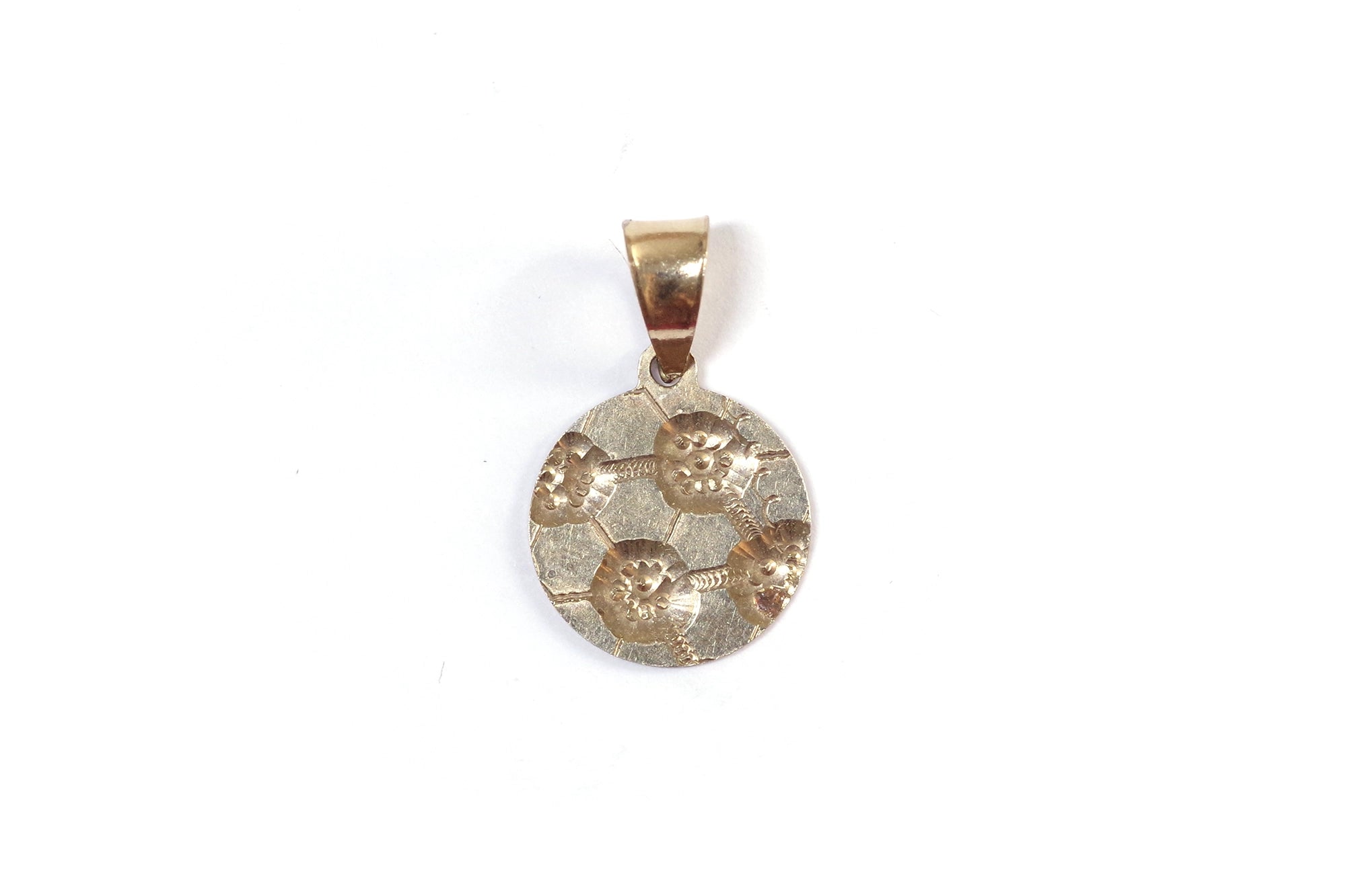 Pendentif ballon de foot en or 9k